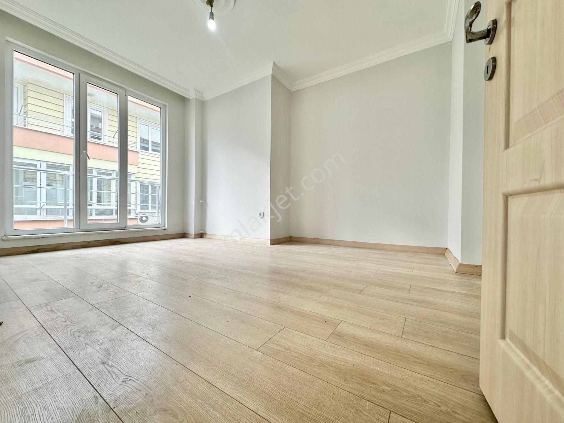 ꧁ay Emlak'tan꧂akçay'da Arakat Ayrı Mutfaklı Geniş Kapalı Balkonlu Arakat Satılık 2+1 Geniş Daire - Görsel 18