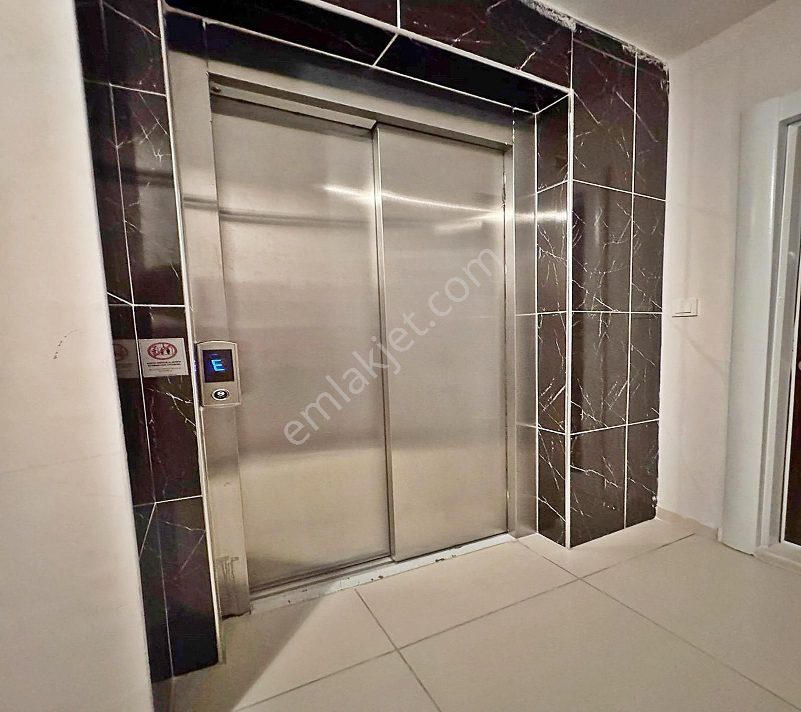 Barbaros H.p Mah. 2+1 Asansörlü Balkonlu Kat.2 3.220.000tl - Görsel 31