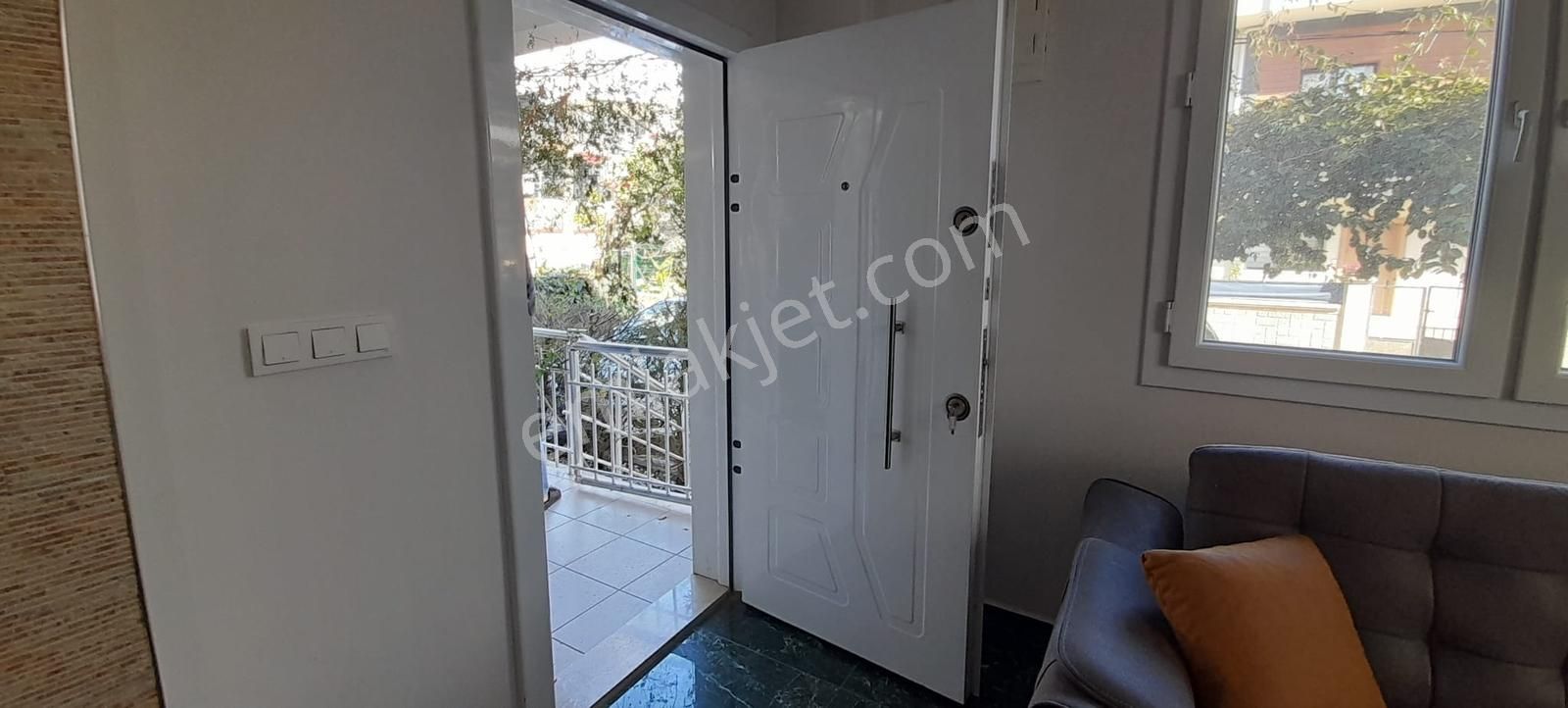 Stoptan Günlükbaşı 2+1 Giriş Kat Satılık - Görsel 4