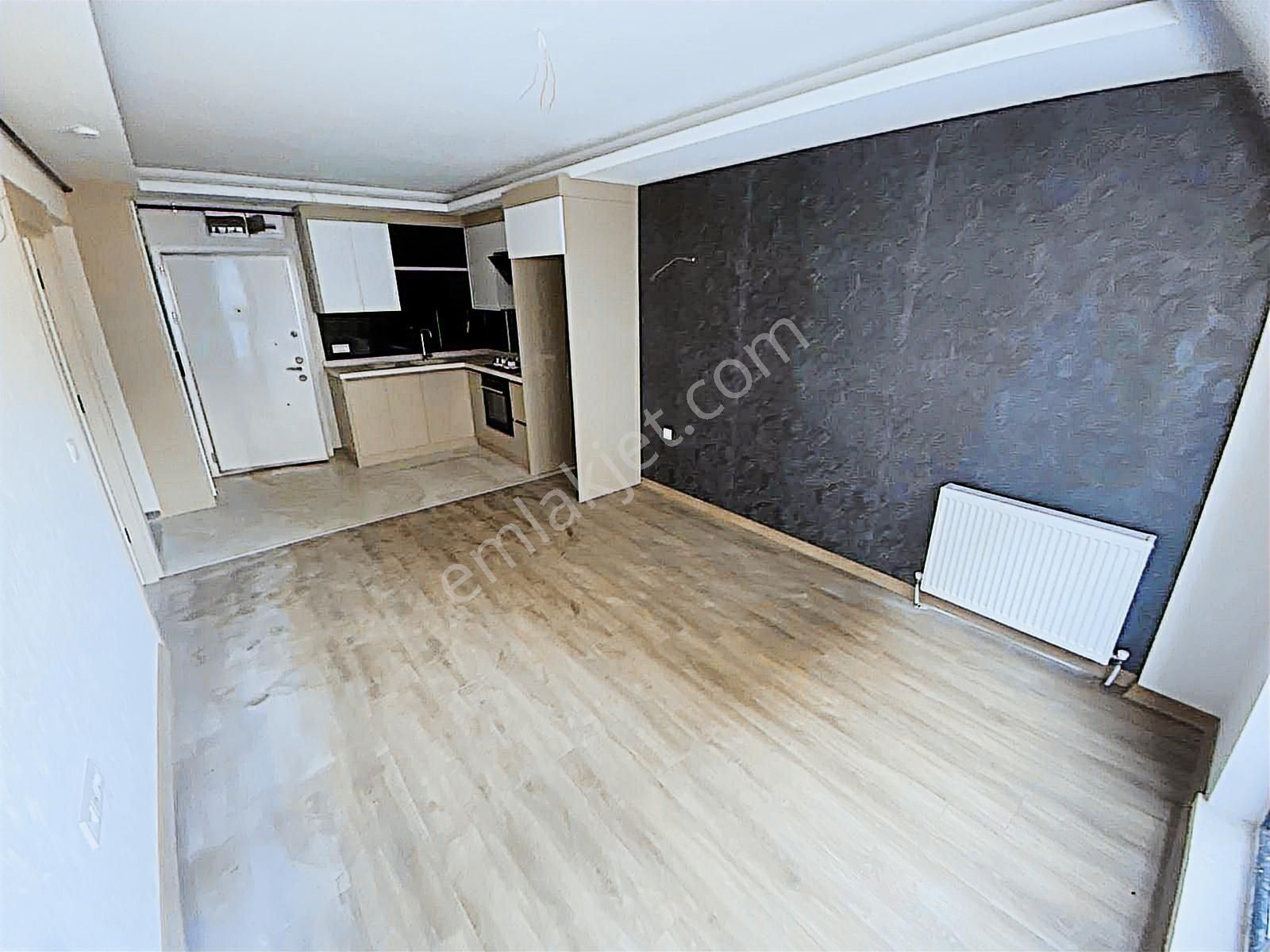 İncek Emlak'tan Cam Balkonlu Masrafsız Geniş M2 1+1 Daire - Görsel 9