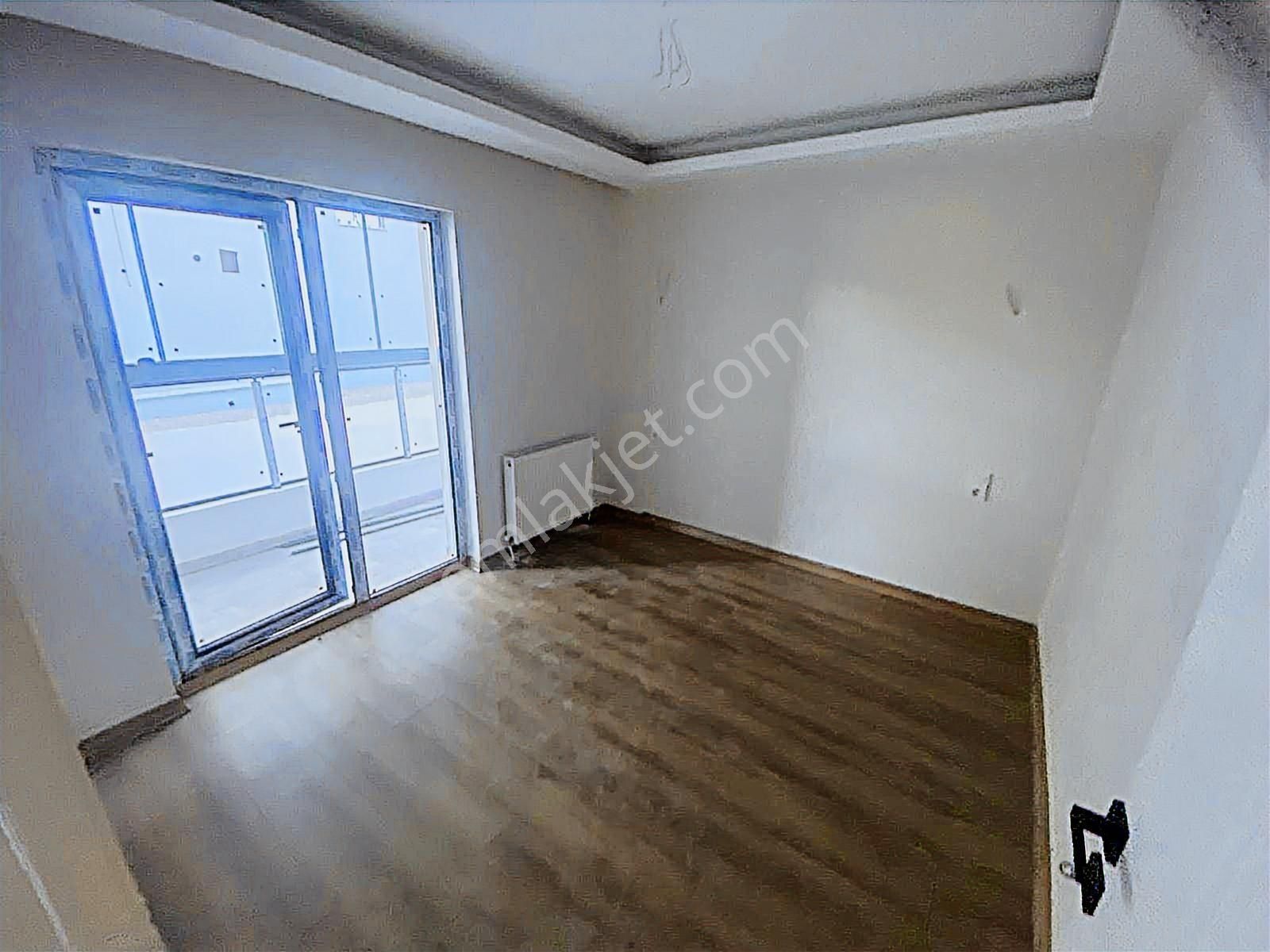 İncek Emlak'tan Cam Balkonlu Masrafsız Geniş M2 1+1 Daire - Görsel 7