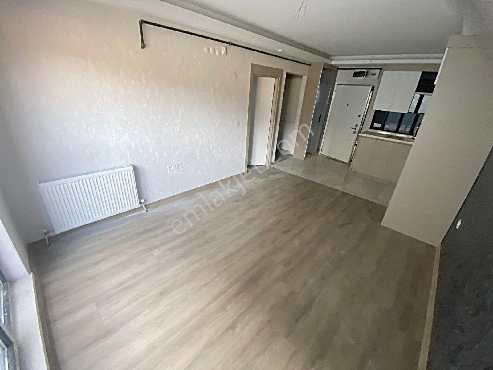 İncek Emlak'tan Cam Balkonlu Masrafsız Geniş M2 1+1 Daire - Görsel 42