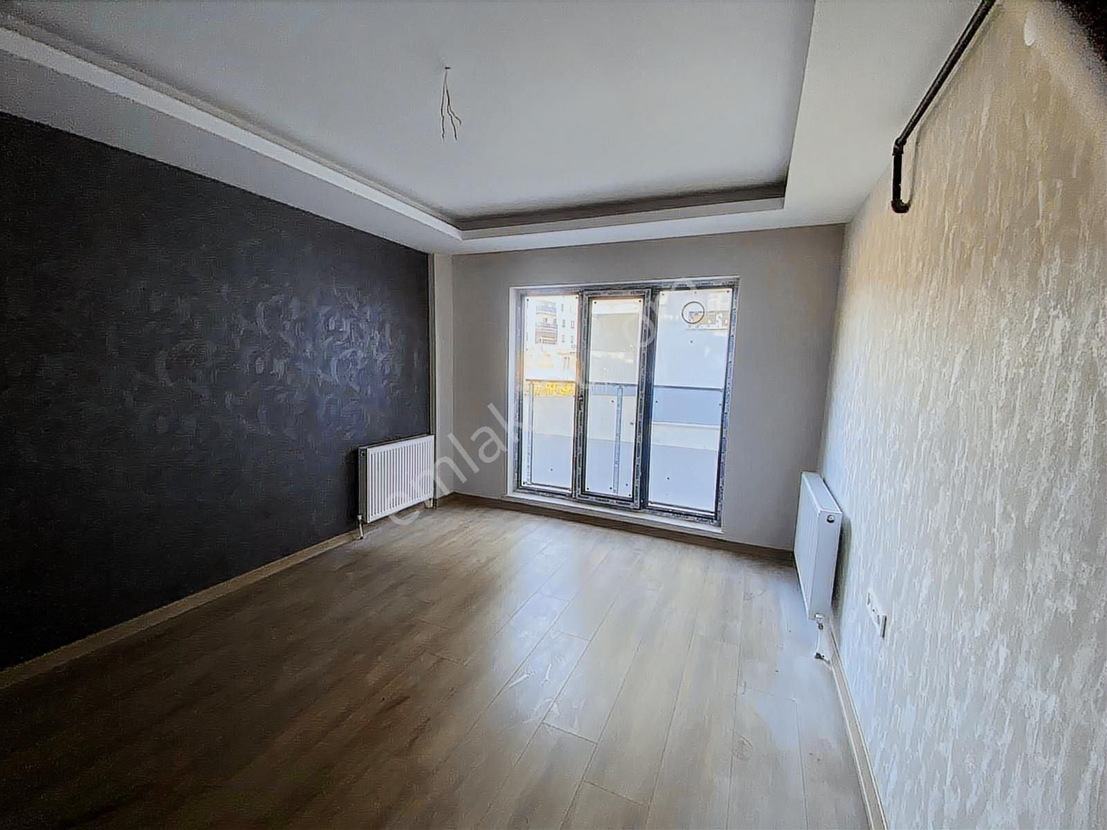 İncek Emlak'tan Cam Balkonlu Masrafsız Geniş M2 1+1 Daire - Görsel 18