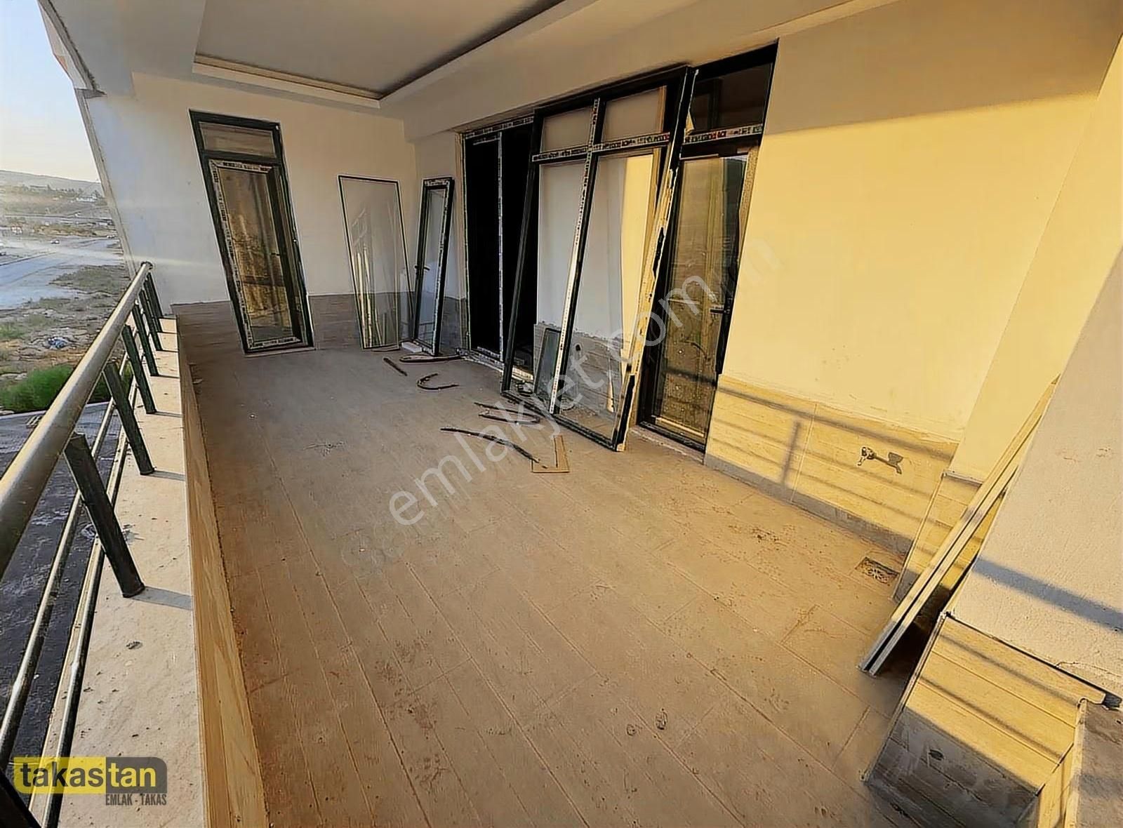 Stadyum Yakını Yerden Isıtma Arakat Merkezi Lokasyon Sıfır - Görsel 2