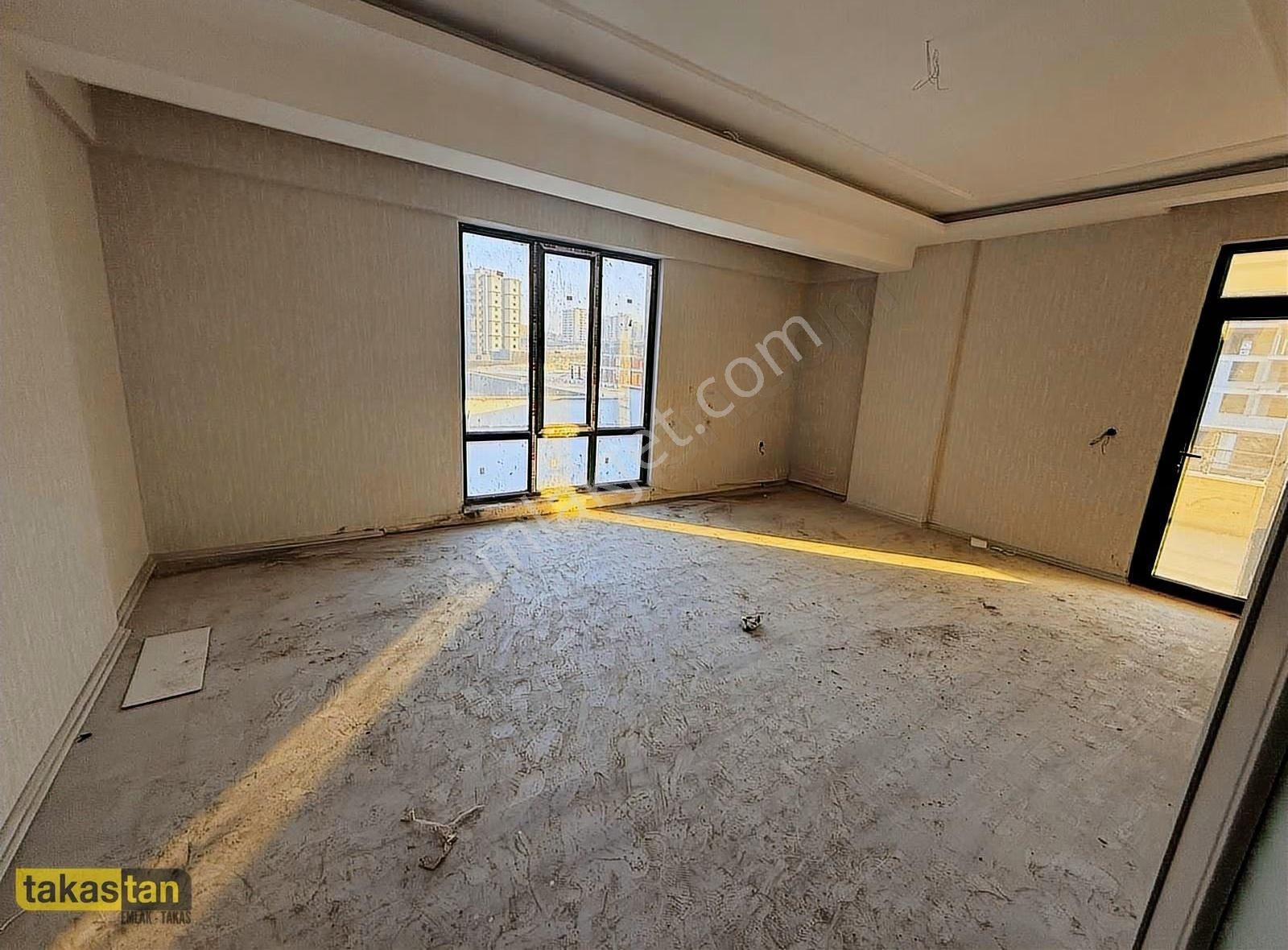 Stadyum Yakını Yerden Isıtma Arakat Merkezi Lokasyon Sıfır