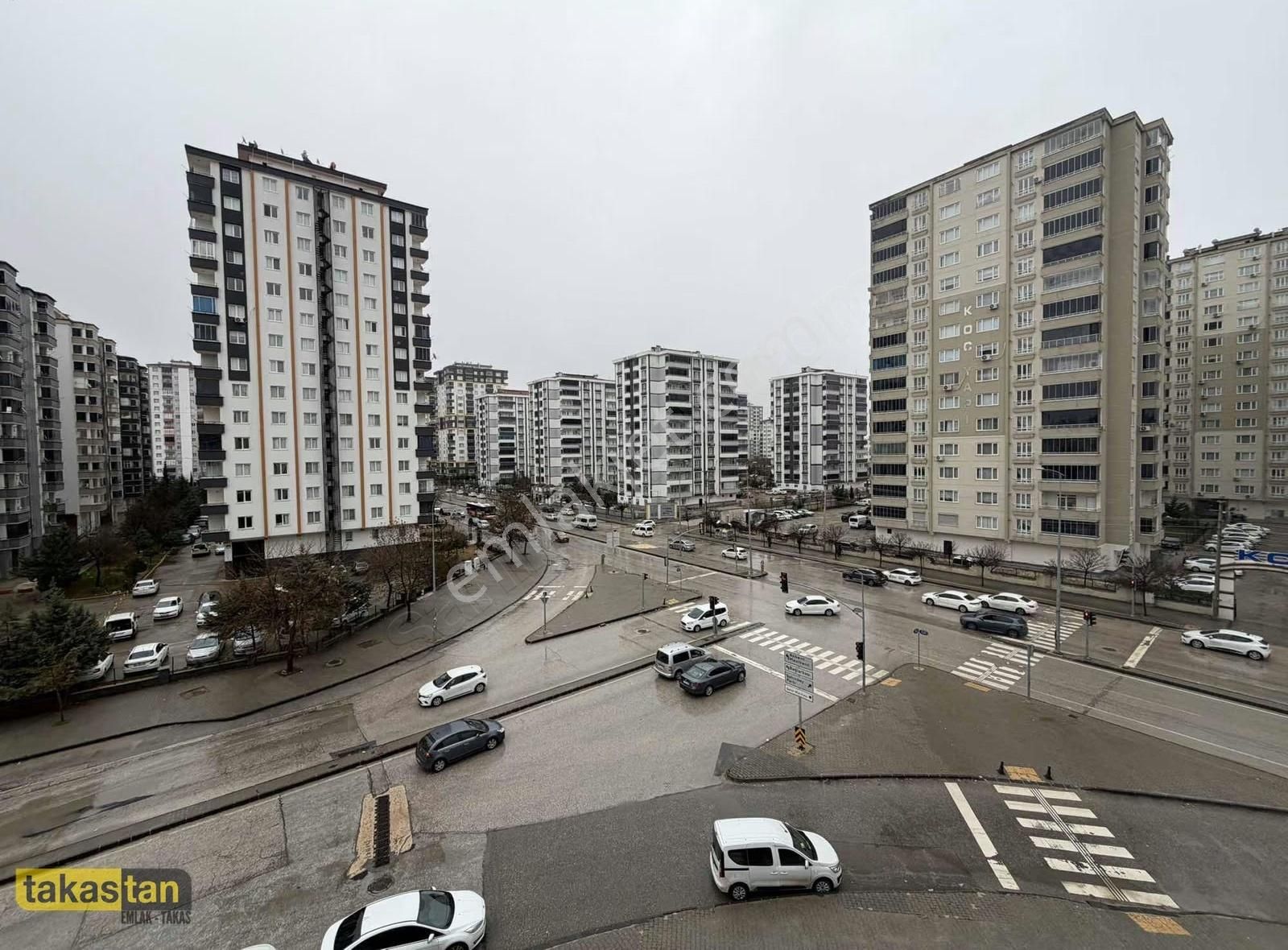 Karataş Merkez De Uzay Catı Pazarın Hemen Yanın Da Satılık 3+1 - Görsel 32