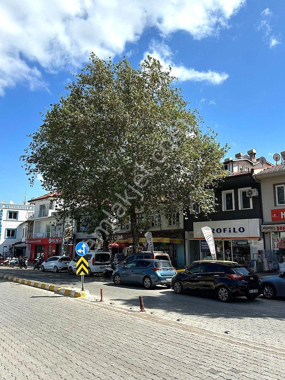 Goldhouse Dan Satılık Çarşı Caddesi Üzerinde Dükkan - Görsel 4