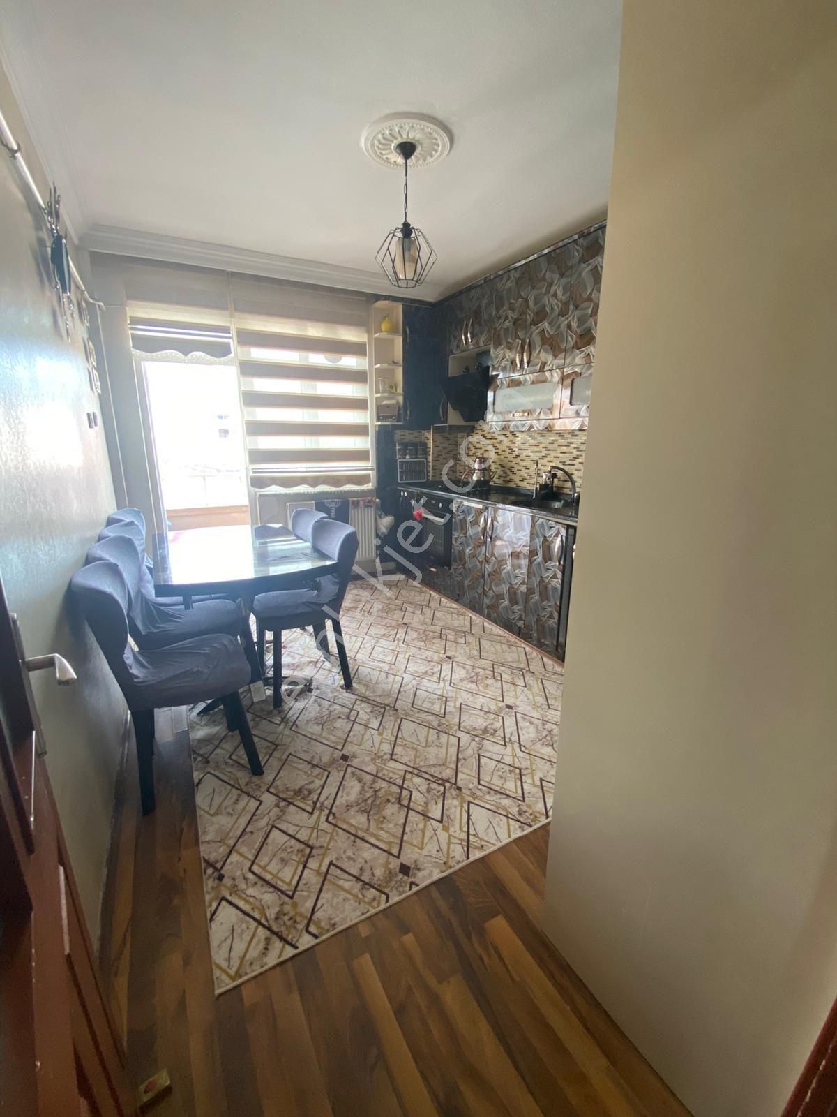 Yıldız Emlak'tan Körfez 95 Evler'de 2+1 118 M2 Satılık Daire ✅ - Görsel 2
