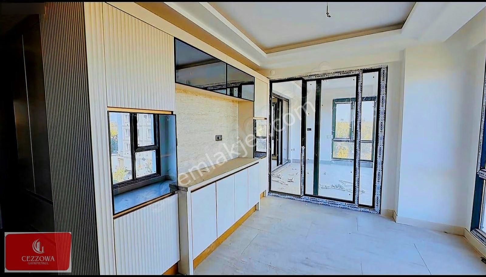 Park 75 Karşısı Karayıl'da Satılık Lüks Daire