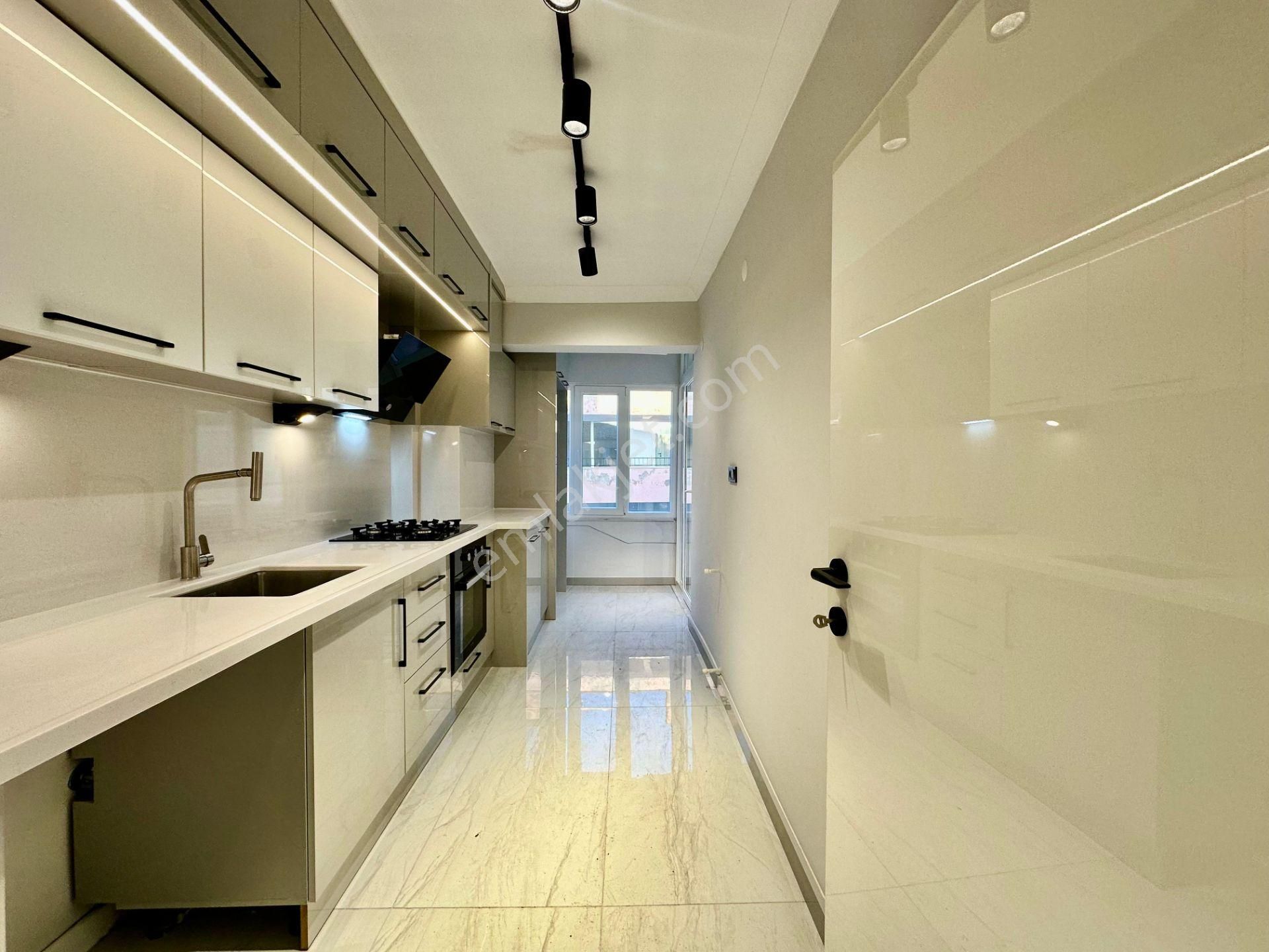 ꧁ay Emlak'tan꧂akçay 'da Ayrı Mutfak Köşe Ön Cephe Satılık 2+1 Muhteşem Doğa Manzaralı Daire - Görsel 7