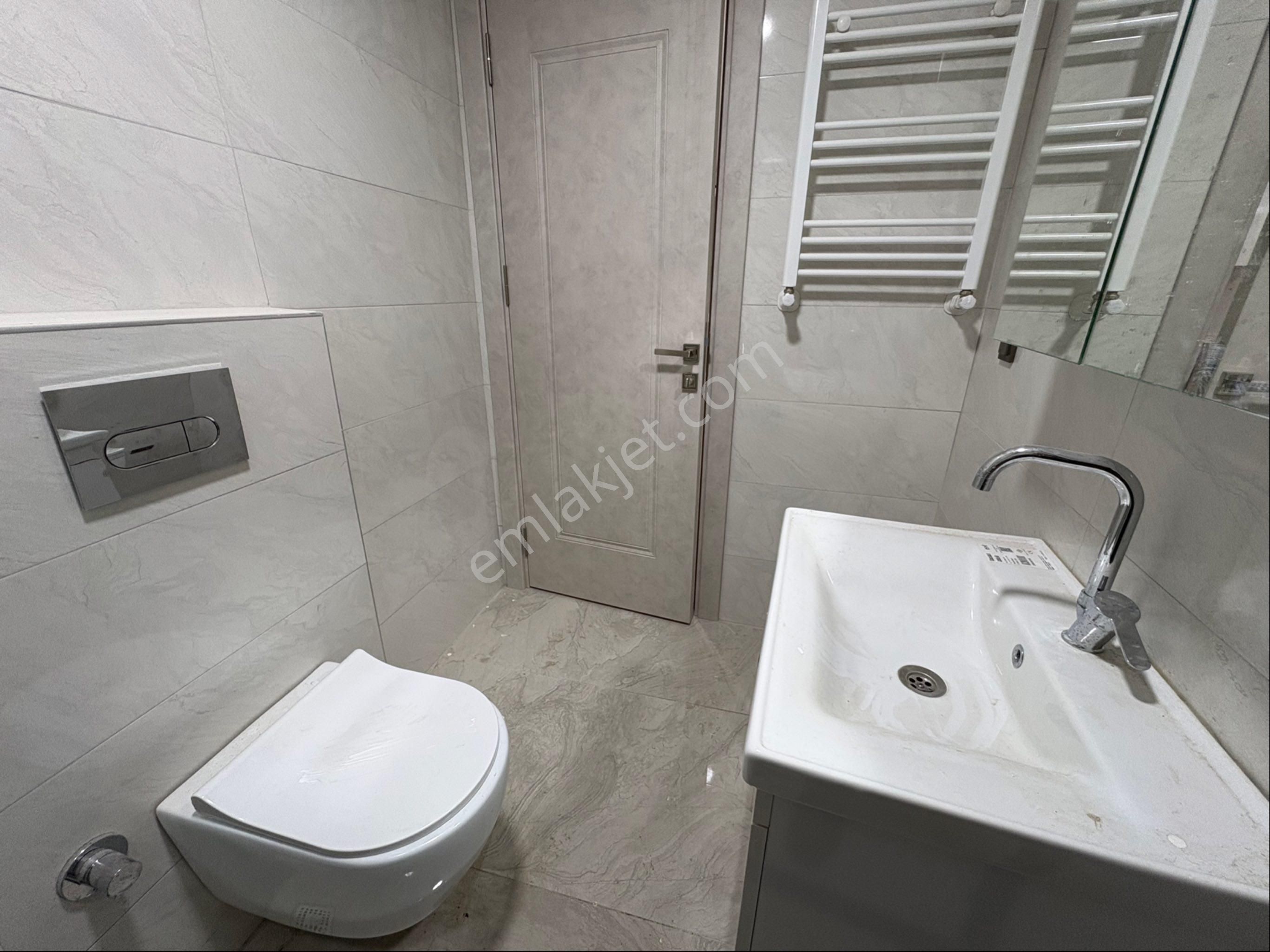 Oben'den Minibüs Caddesine Yakın Bahçe Teraslı 1+1 50 M² Net - Görsel 18