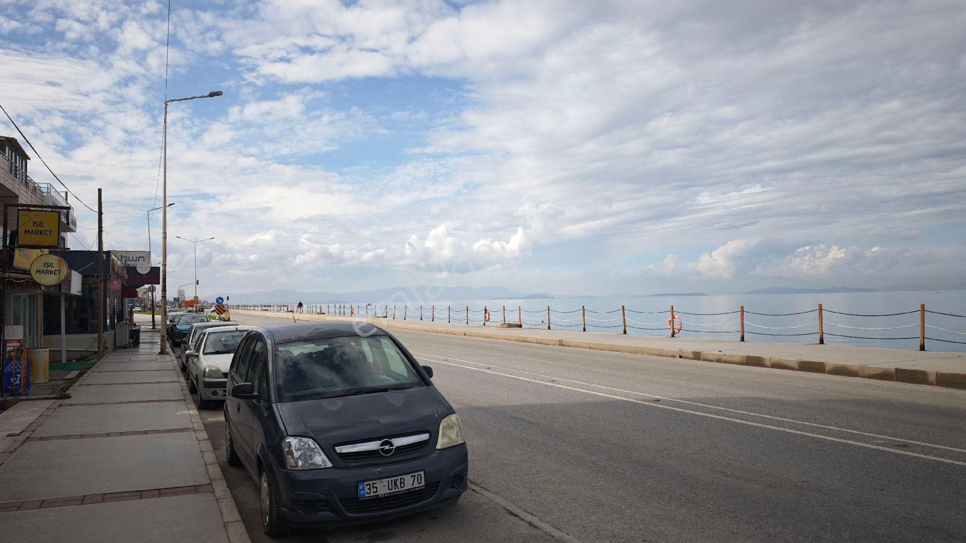 Güzelbahçe Yalı Mh Satılık Plaja Adım Mesafede - Görsel 4