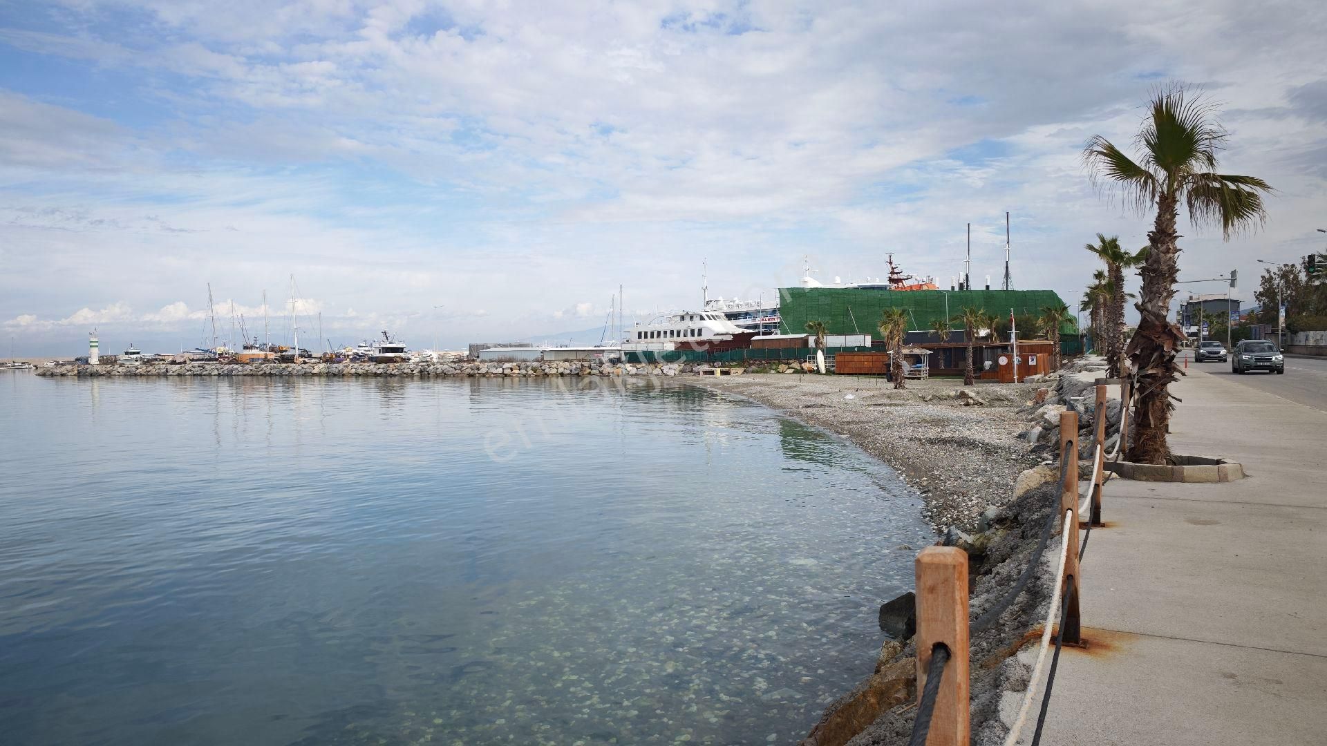 Güzelbahçe Yalı Mh Satılık Plaja Adım Mesafede - Görsel 34