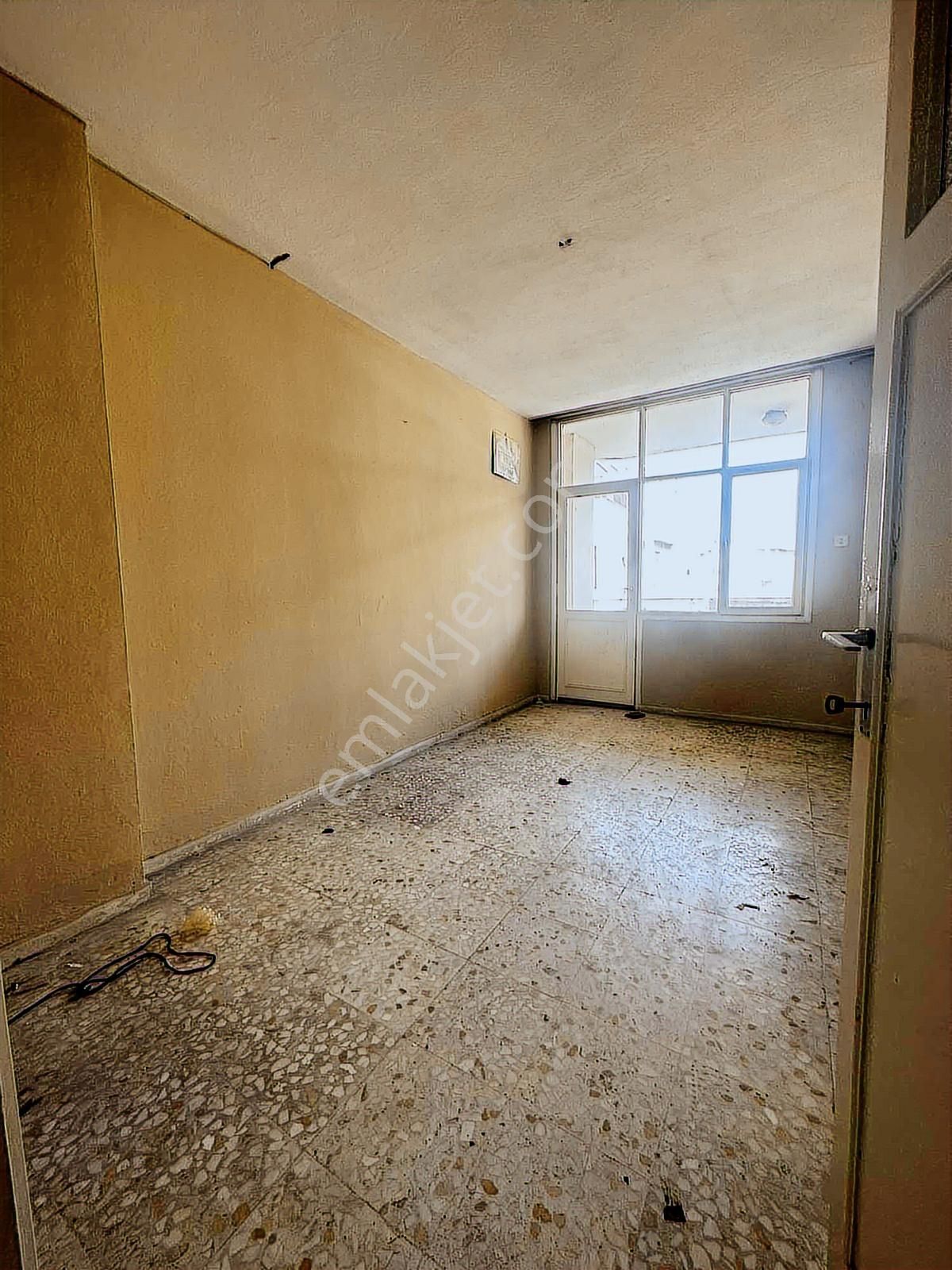 Uçan Yapıdan Kiracısı Hazır Adliye Civarı 4+1yüksek Araç Takaslı - Görsel 10