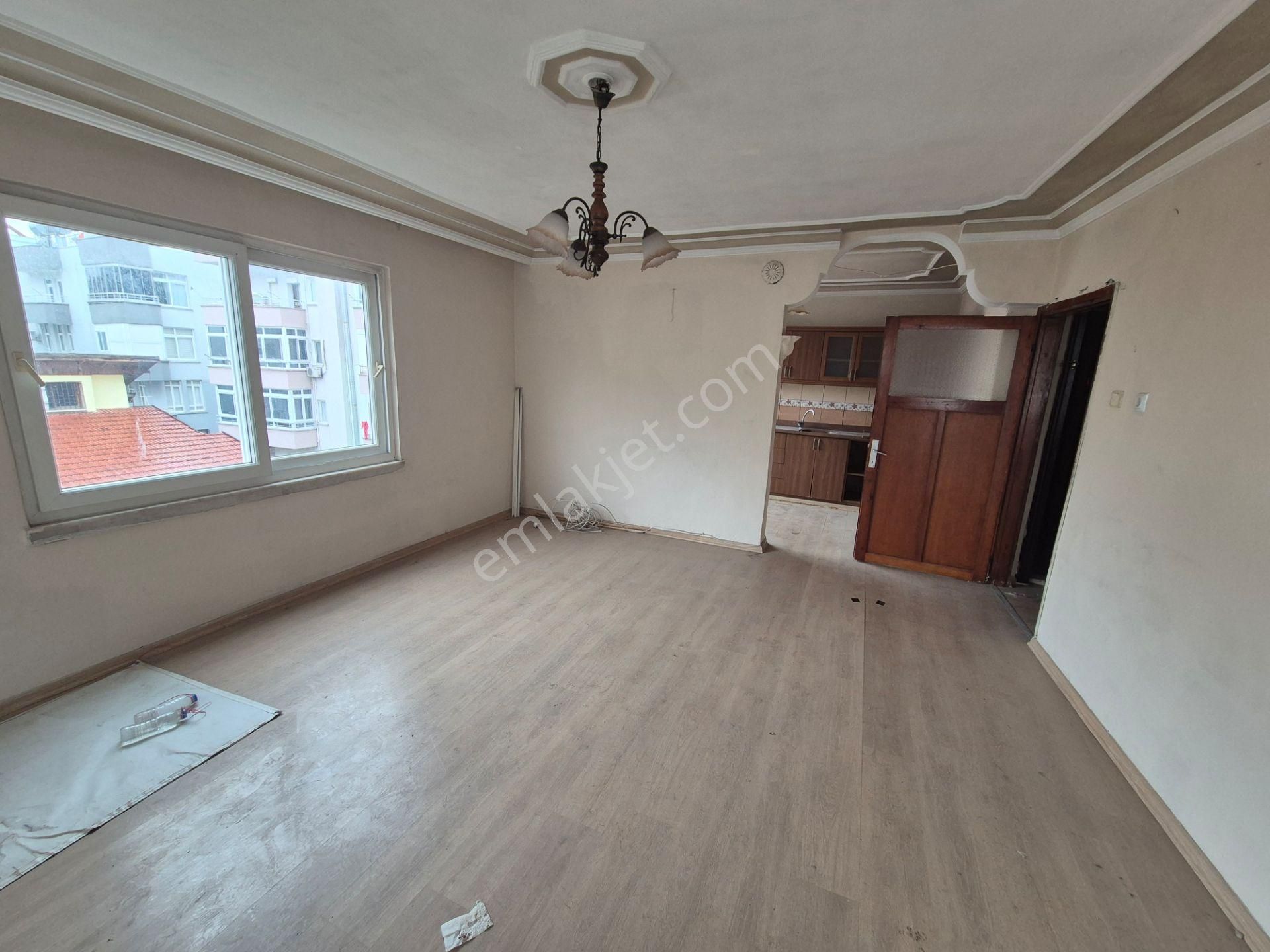 Prestij'den Gazi'de Muğdat Cami Civarı Asansörlü İçi Yapılı 3+1 Daire