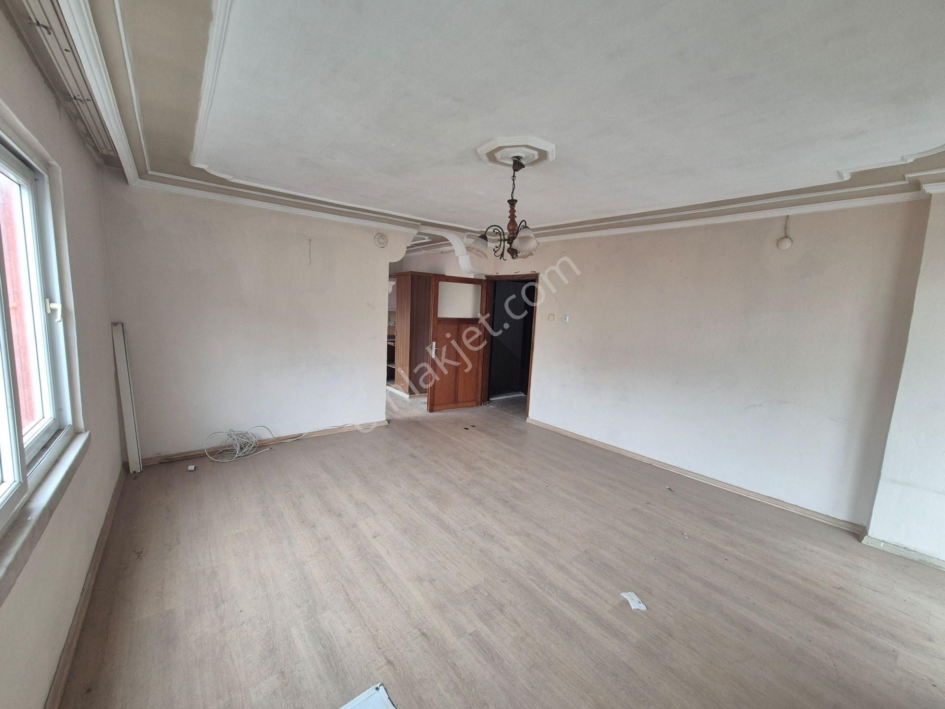 Prestij'den Gazi'de Muğdat Cami Civarı Asansörlü İçi Yapılı 3+1 Daire - Görsel 5