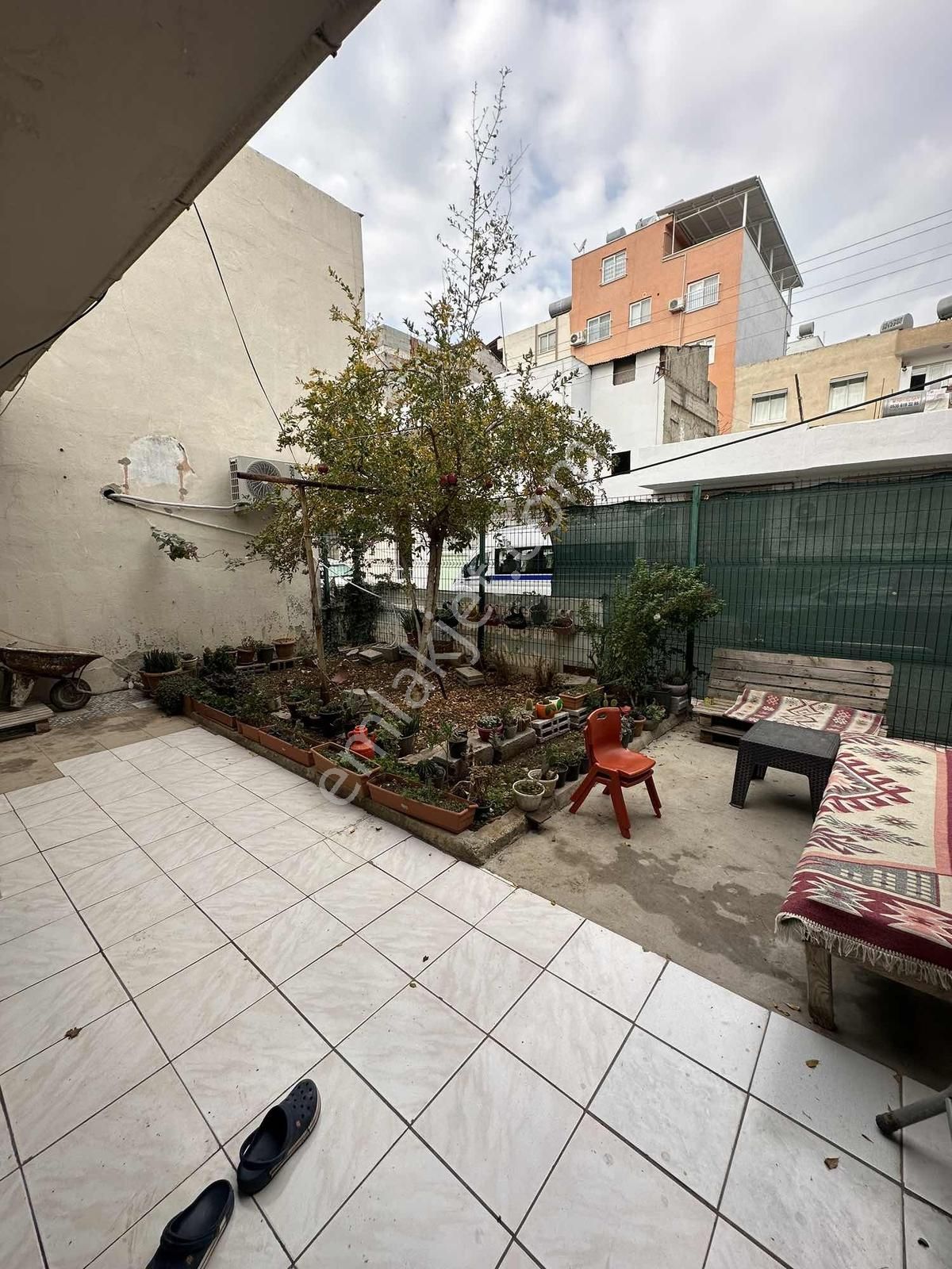 Uçandan Osmanıye Mah Ruhsatlı Bahçeli Full Bakımlı Müstakil - Görsel 19