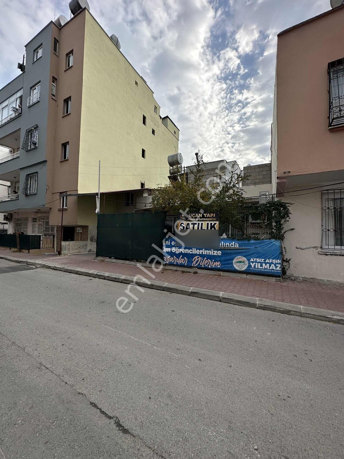 Uçandan Osmanıye Mah Ruhsatlı Bahçeli Full Bakımlı Müstakil - Görsel 26