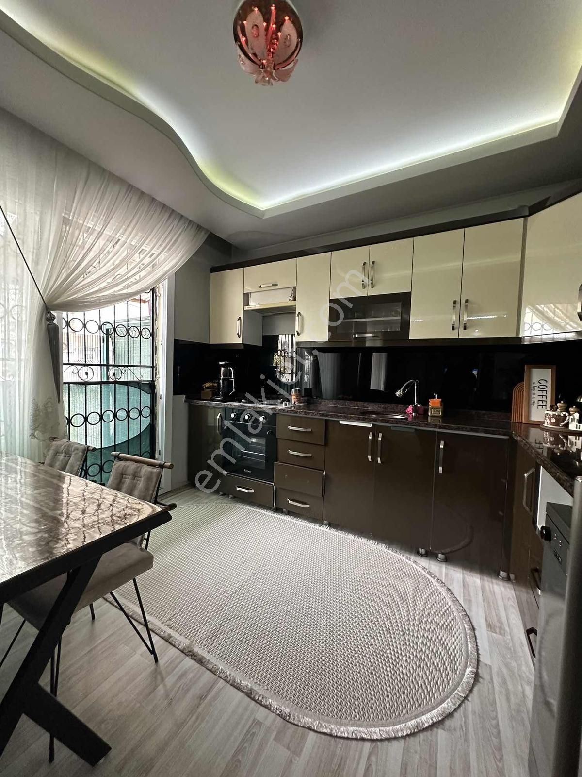 Uçandan Osmanıye Mah Ruhsatlı Bahçeli Full Bakımlı Müstakil - Görsel 29