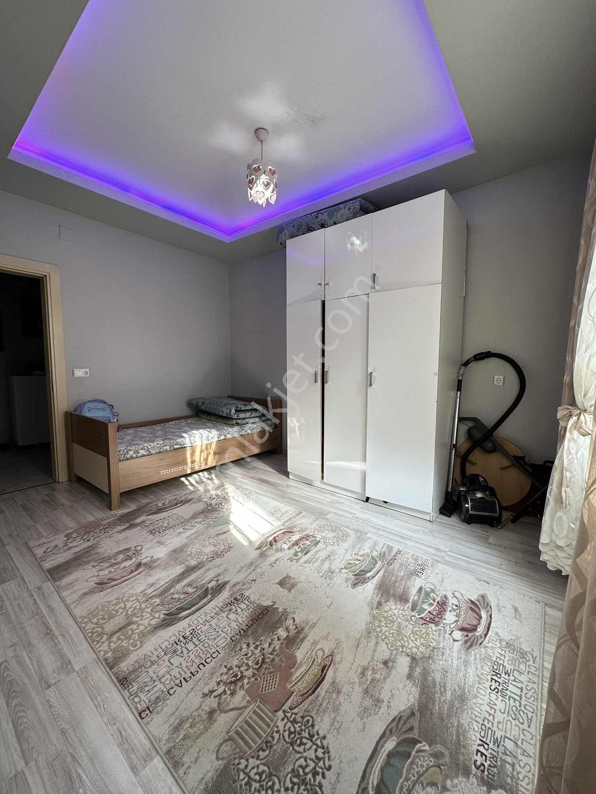 Uçandan Osmanıye Mah Ruhsatlı Bahçeli Full Bakımlı Müstakil - Görsel 35