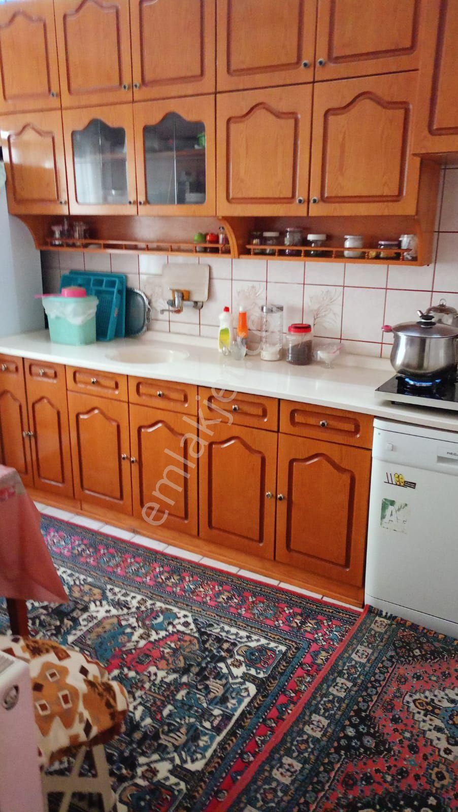 Akşemsettin Mah*2.ara Kat*kredi Limiti Yok*110m²*kat İrtifakı*3 Balkon*yapılı*çift Cephe*