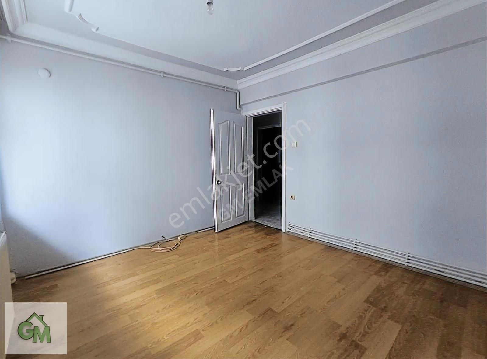 Gm'den Görüklede Aile Binasında Kiralık 3+1 Ayrı Mutfaklı Daire - Görsel 3
