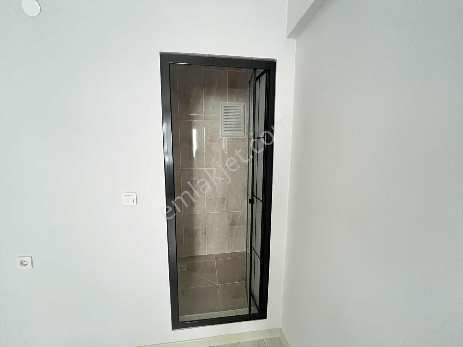 1.sınıf Ultra Lüks 3+1 120 M2 Ara Katta Oturuma Hazır Fırsat !! - Görsel 7