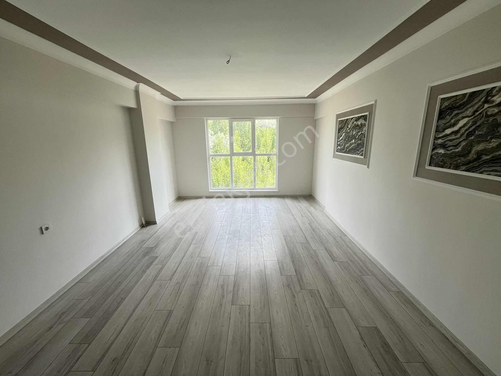 1.sınıf Ultra Lüks 3+1 120 M2 Ara Katta Oturuma Hazır Fırsat !! - Görsel 10