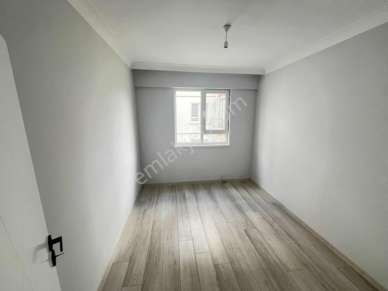 1.sınıf Ultra Lüks 3+1 120 M2 Ara Katta Oturuma Hazır Fırsat !! - Görsel 31