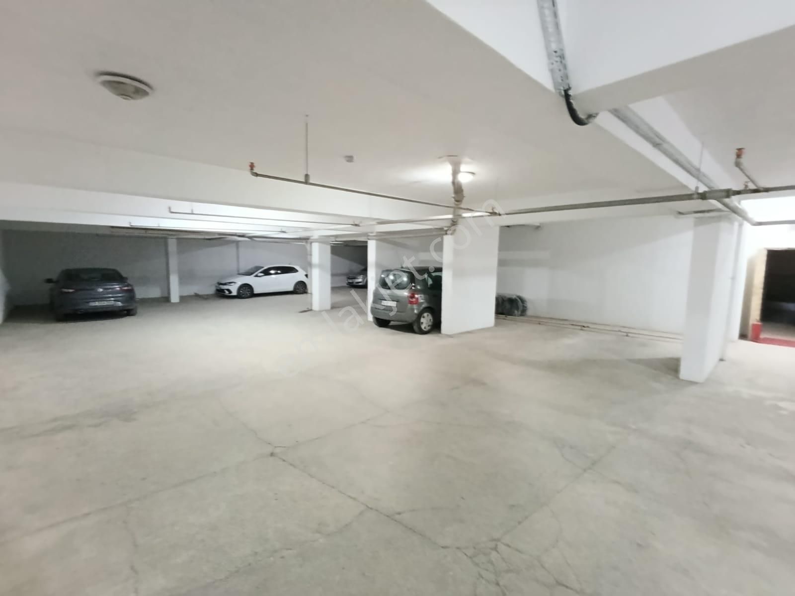 Cevizlidere Cadde Üzeri Kapalı Otoparklı Çift Asansörlü 3+1 Daire - Görsel 34