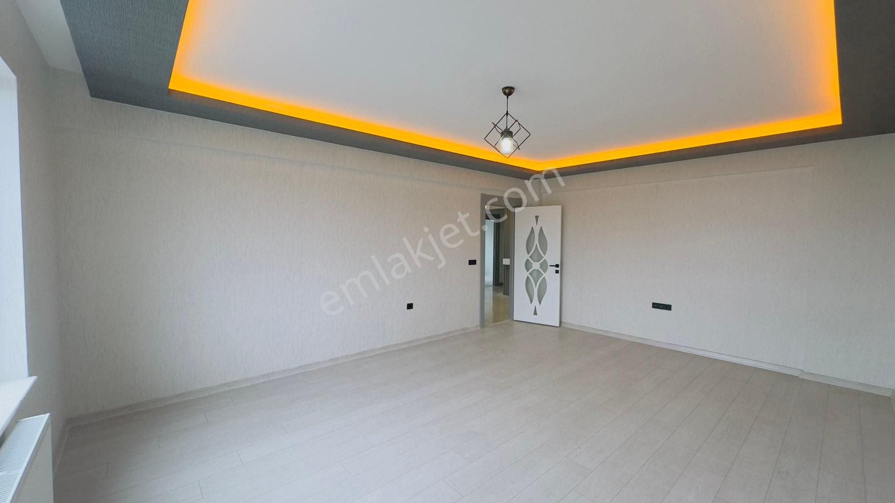 Kc Emlaktan Site İçerisinde Lüks 3+1 130m2 Fırsat Dairesi - Görsel 14