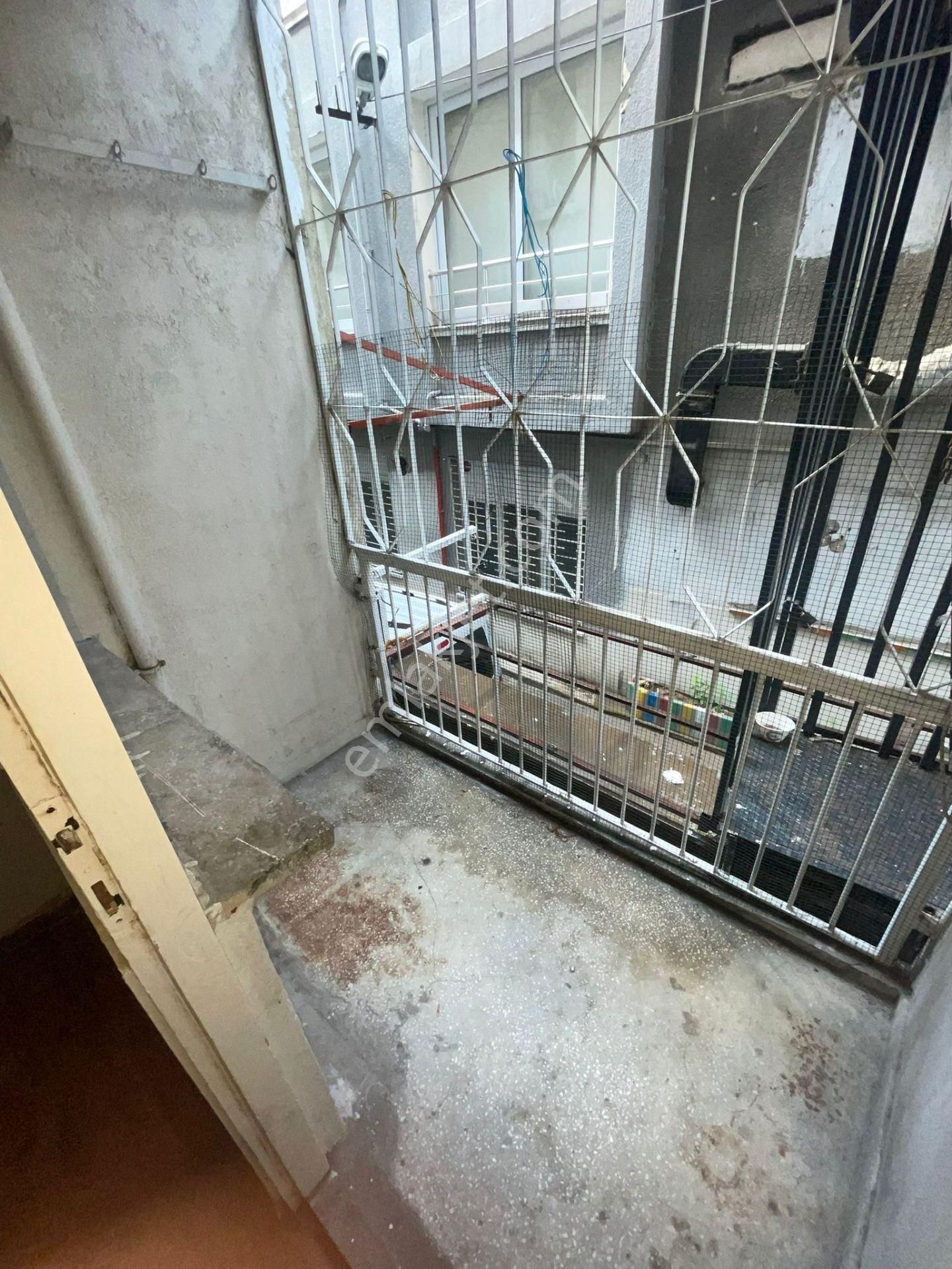 İzmir Konak Merkezde Yatırımlık Satılık Daire - Görsel 10