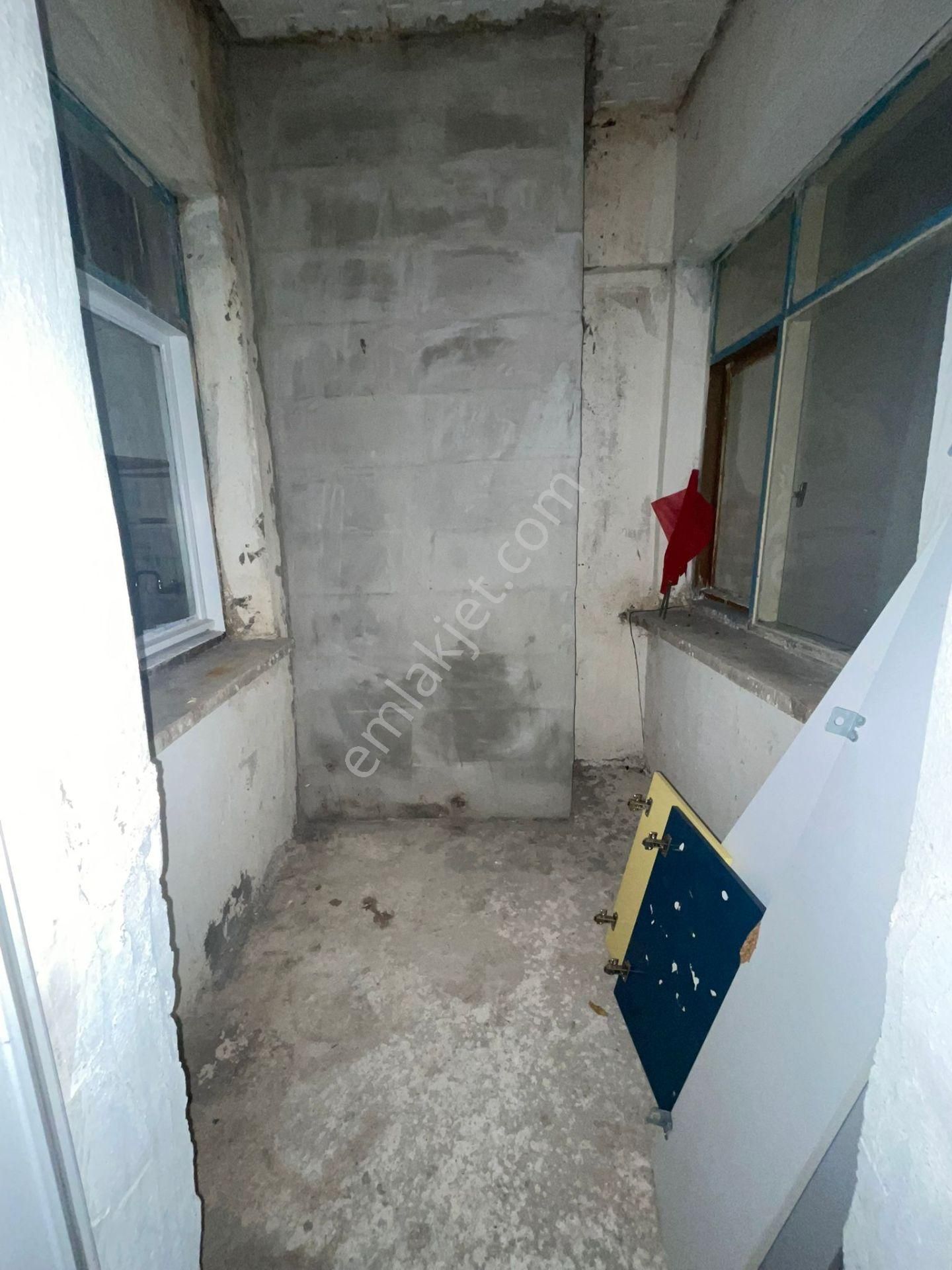 İzmir Konak Merkezde Yatırımlık Satılık Daire - Görsel 13