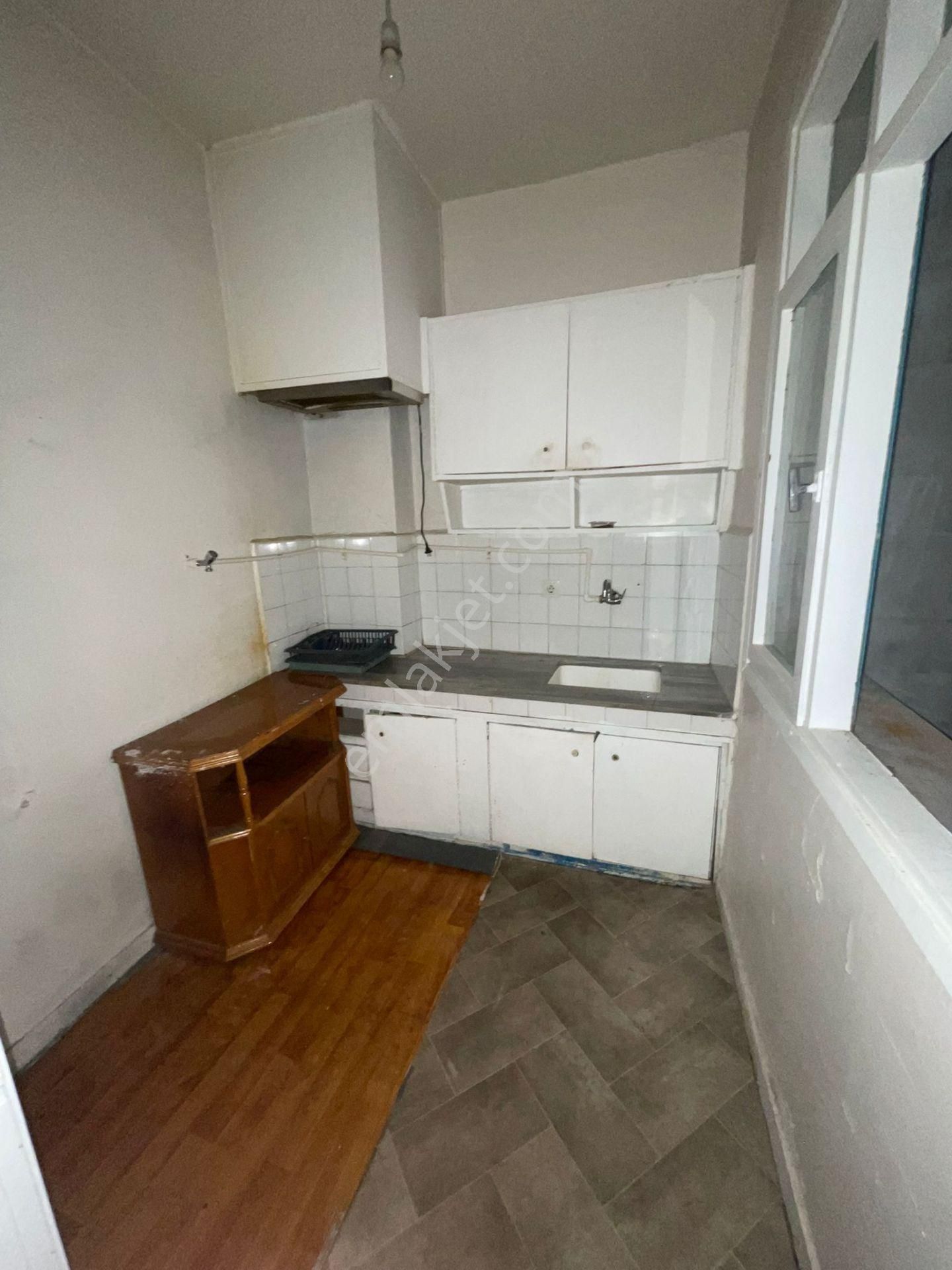 İzmir Konak Merkezde Yatırımlık Satılık Daire - Görsel 4