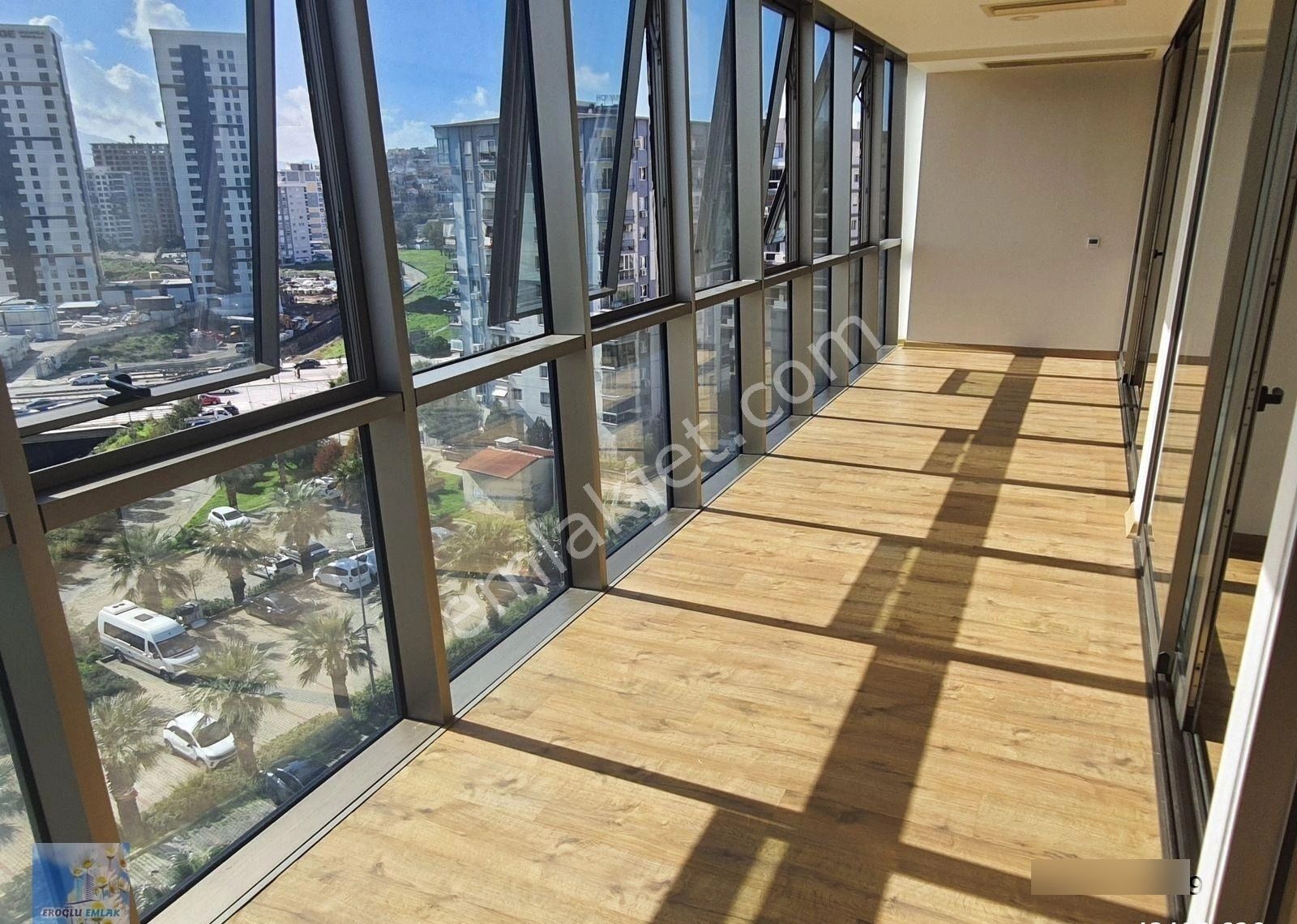 Karşıyaka Aypark Residence Sitesinde Manzaralı Satılık Daire - Görsel 29