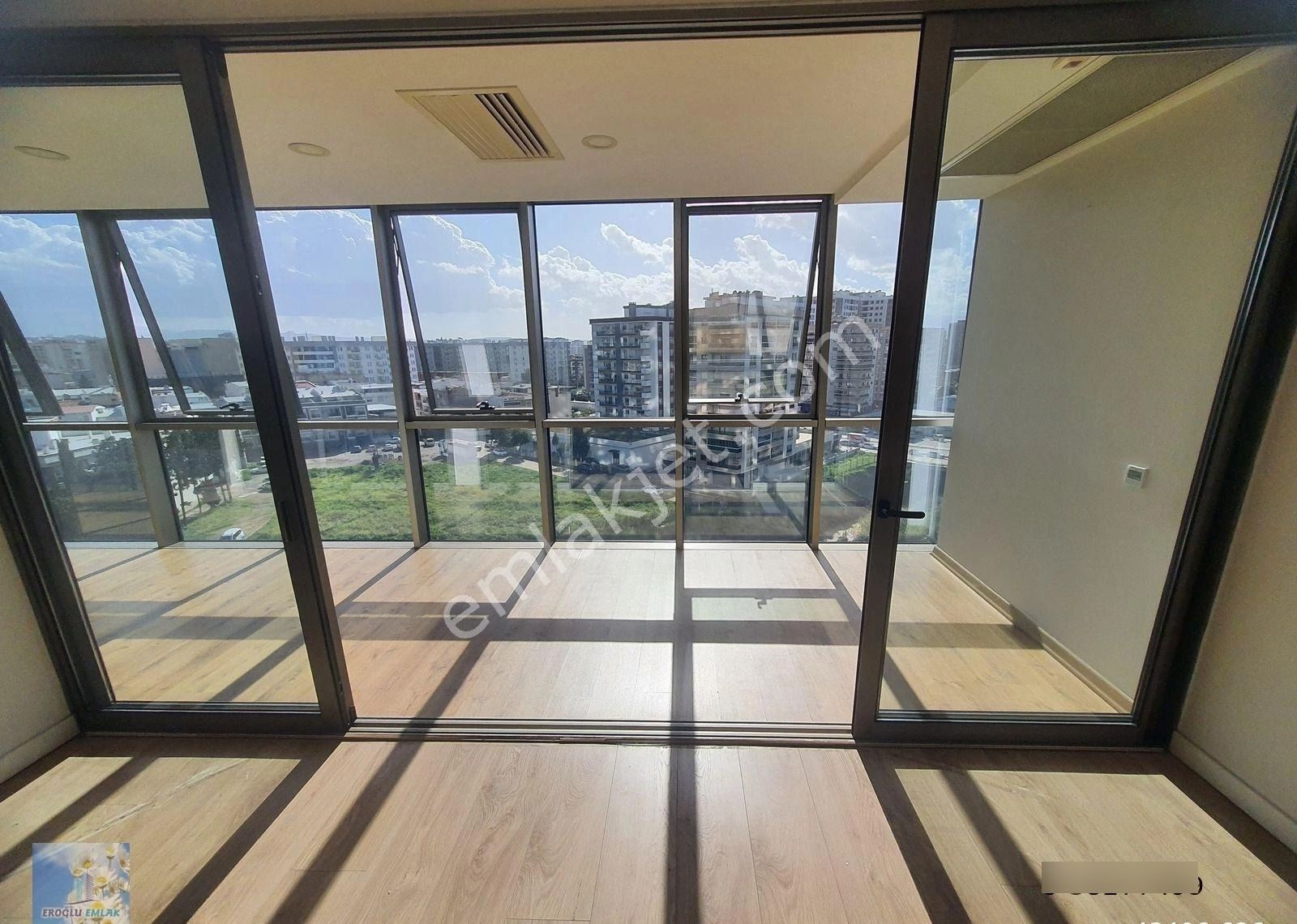 Karşıyaka Aypark Residence Sitesinde Manzaralı Satılık Daire - Görsel 8