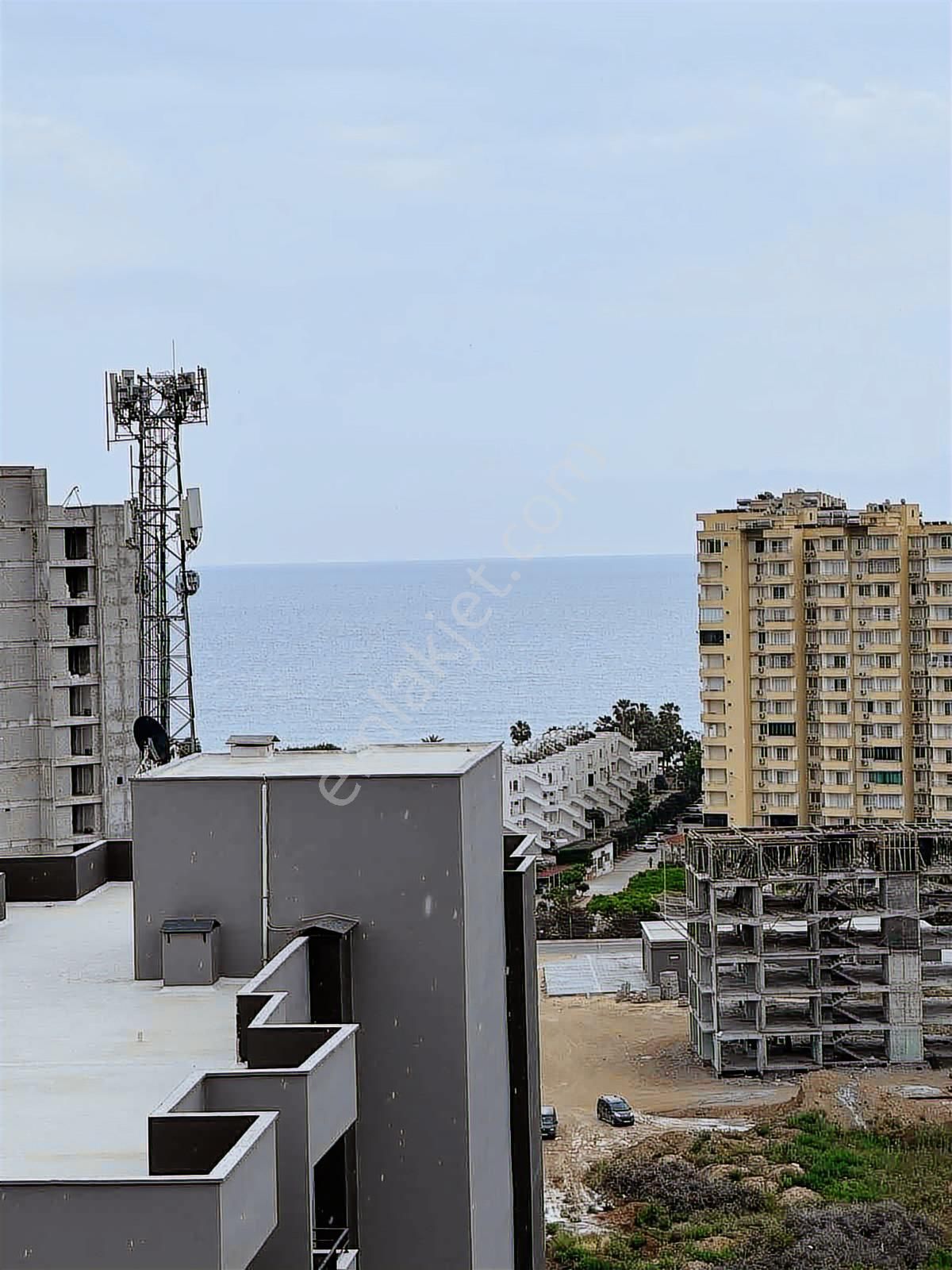 Uçan Yapıdan Sıfır 2+1 Havuzlu Site İçerisi İskanı Mevcut - Görsel 4