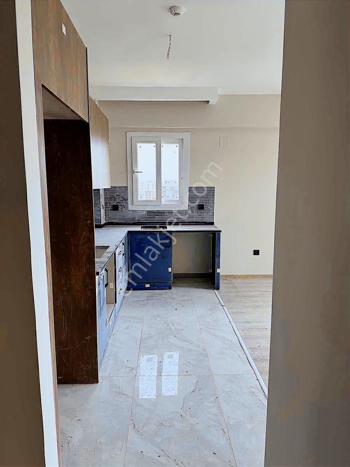 Uçan Yapıdan Sıfır 2+1 Havuzlu Site İçerisi İskanı Mevcut - Görsel 25