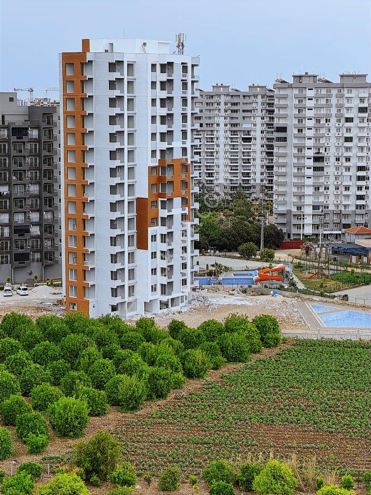 Uçan Yapıdan Sıfır 2+1 Havuzlu Site İçerisi İskanı Mevcut - Görsel 12