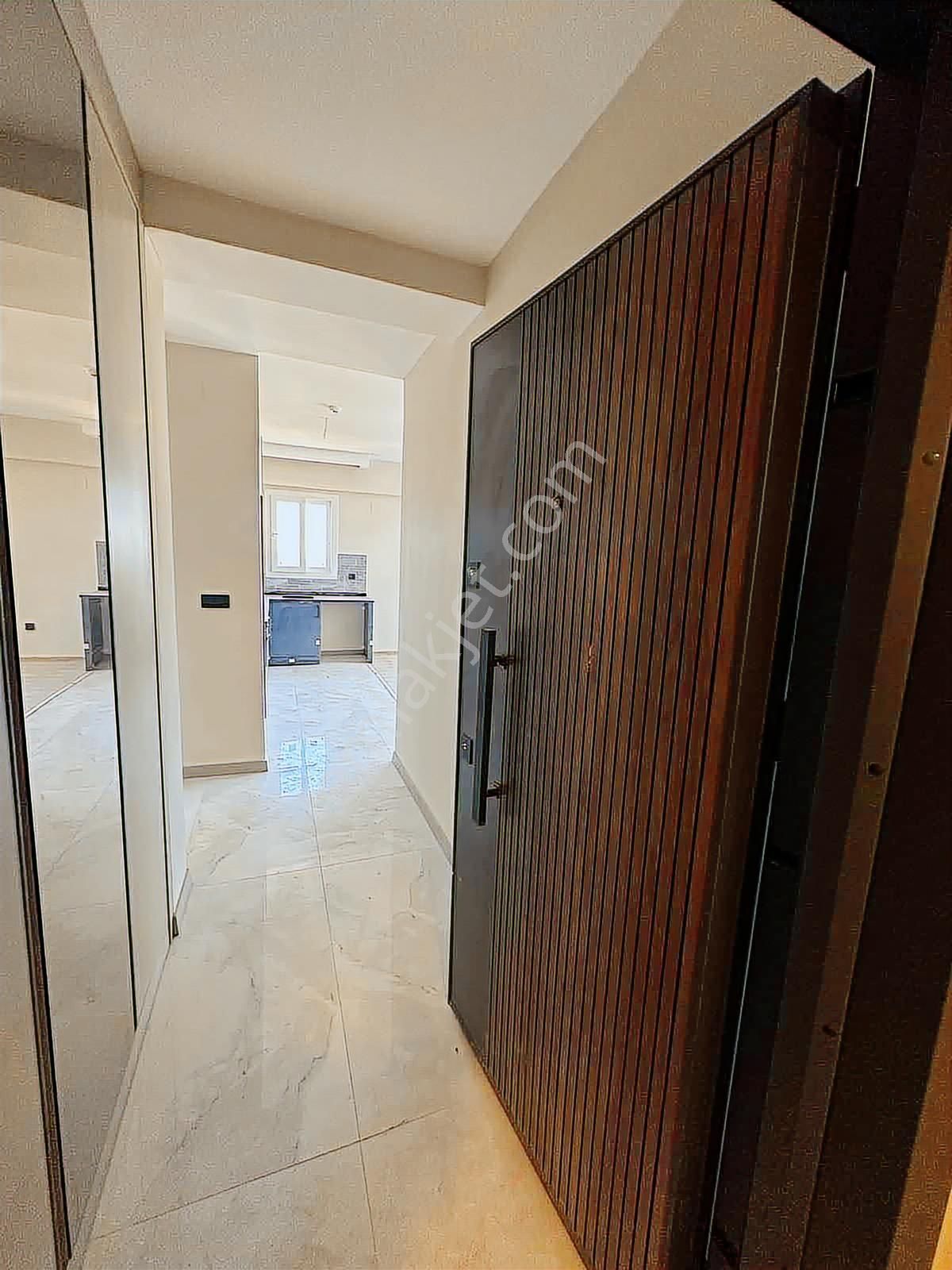 Uçan Yapıdan Sıfır 2+1 Havuzlu Site İçerisi İskanı Mevcut - Görsel 7