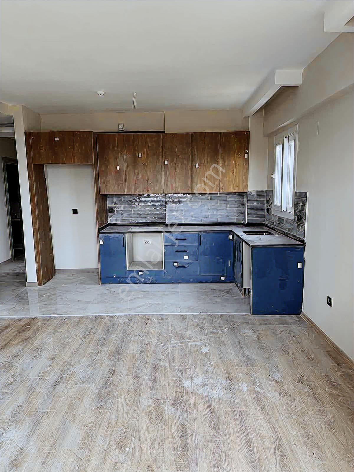 Uçan Yapıdan Sıfır 2+1 Havuzlu Site İçerisi İskanı Mevcut - Görsel 24