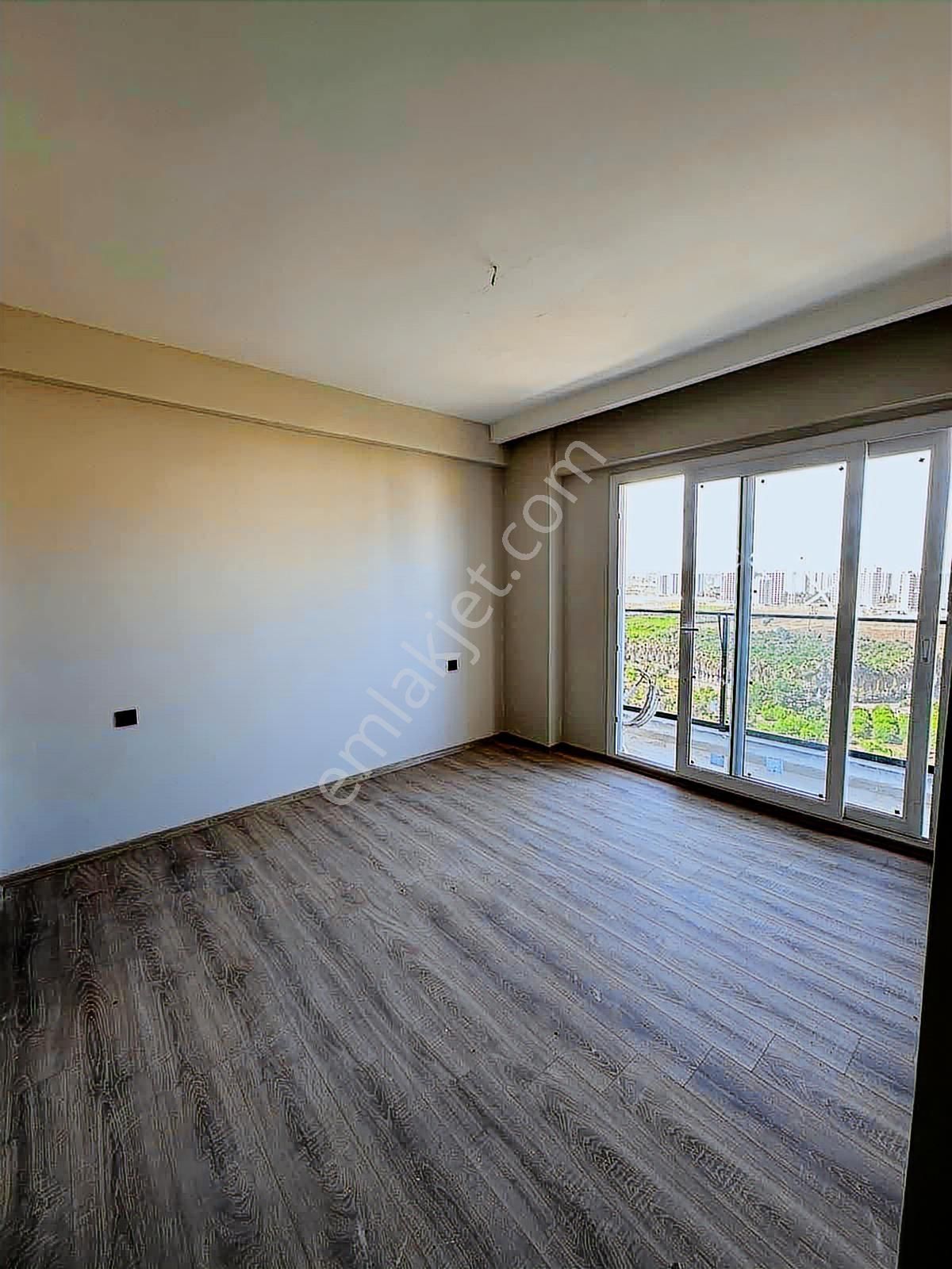 Uçan Yapıdan Sıfır 2+1 Havuzlu Site İçerisi İskanı Mevcut - Görsel 10