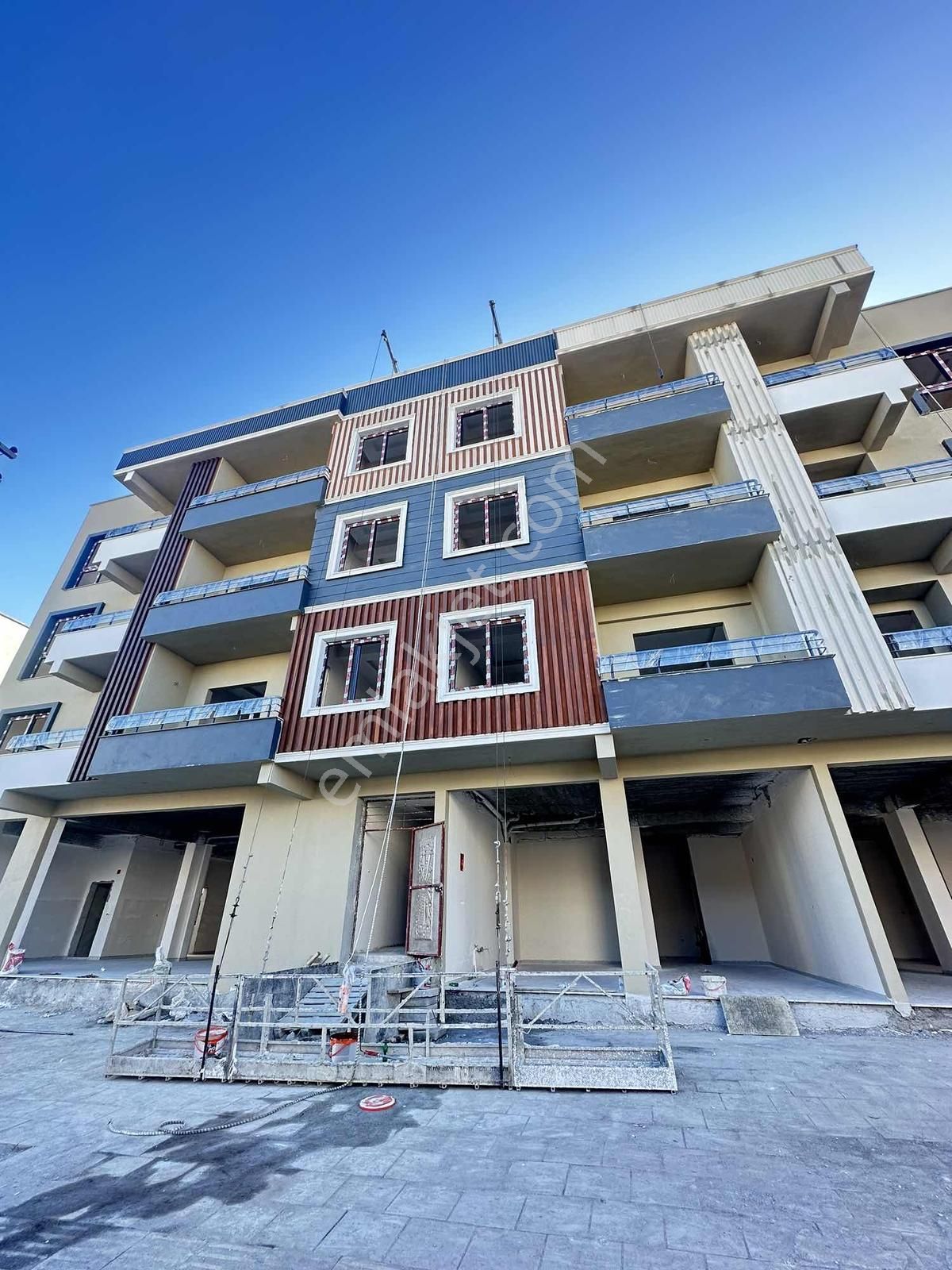 Uçandan Tozkoparan Temelden Tapuları Hazır 2+1 Bağımsız Mutfak