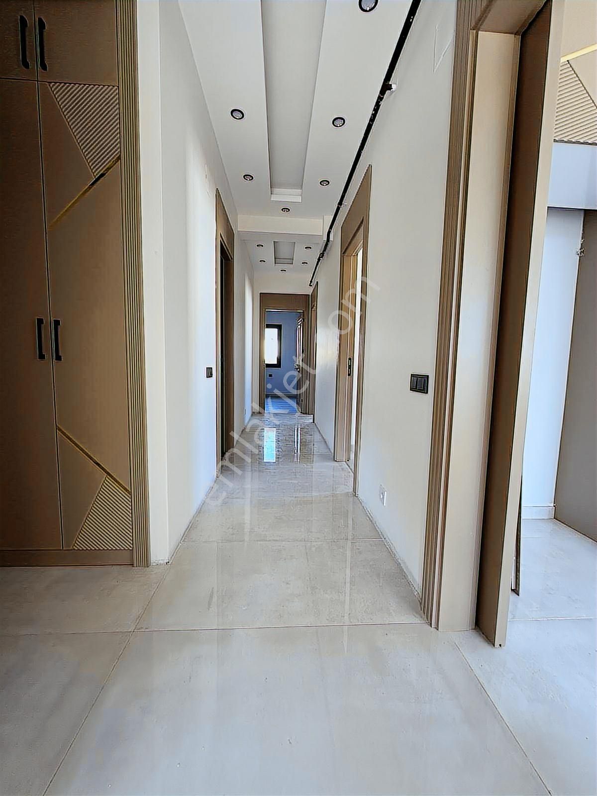 Uçan'dan Kuyuluk Vatan Caddesi Üzerinde Satılık 4+1 Daire ! - Görsel 13