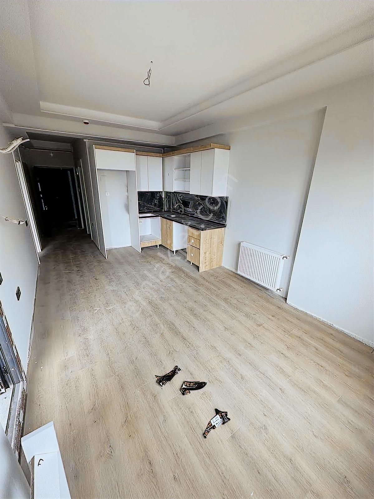 Uçan'dan Marka Projede Geniş Oturumlu 1+1 Kiracısı Hazır - Görsel 12