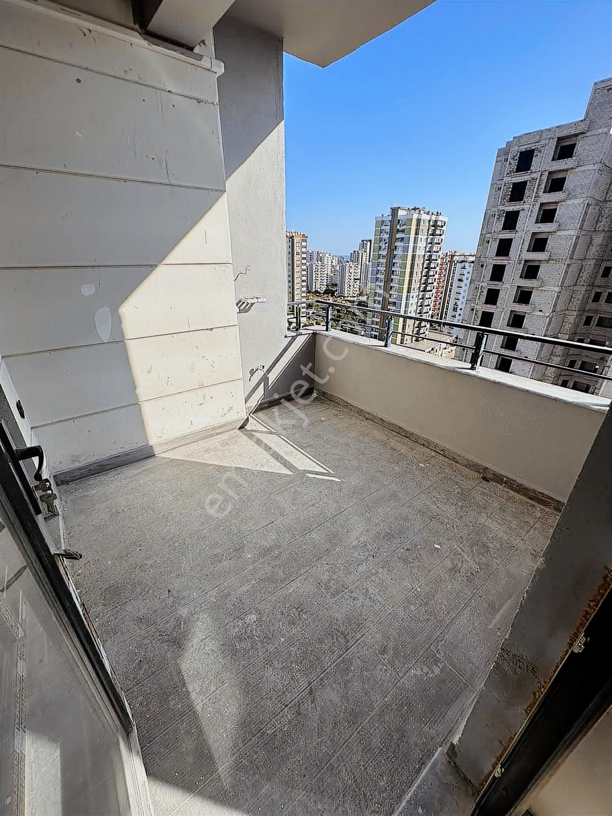 Uçan'dan Marka Projede Geniş Oturumlu 1+1 Kiracısı Hazır - Görsel 3