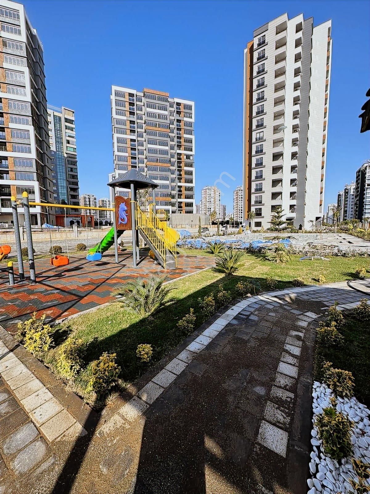 Uçan'dan Marka Projede Geniş Oturumlu 1+1 Kiracısı Hazır - Görsel 4