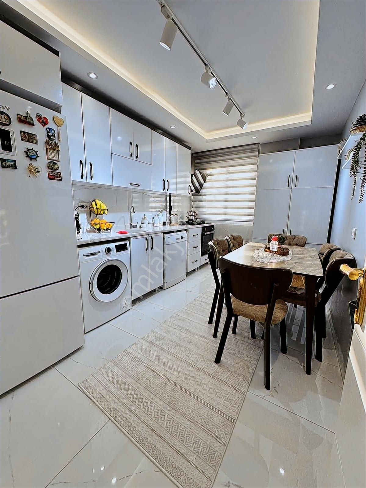 Uçandan Toroslar Mah Geniş Oturum 2+1 Krediye Uygun