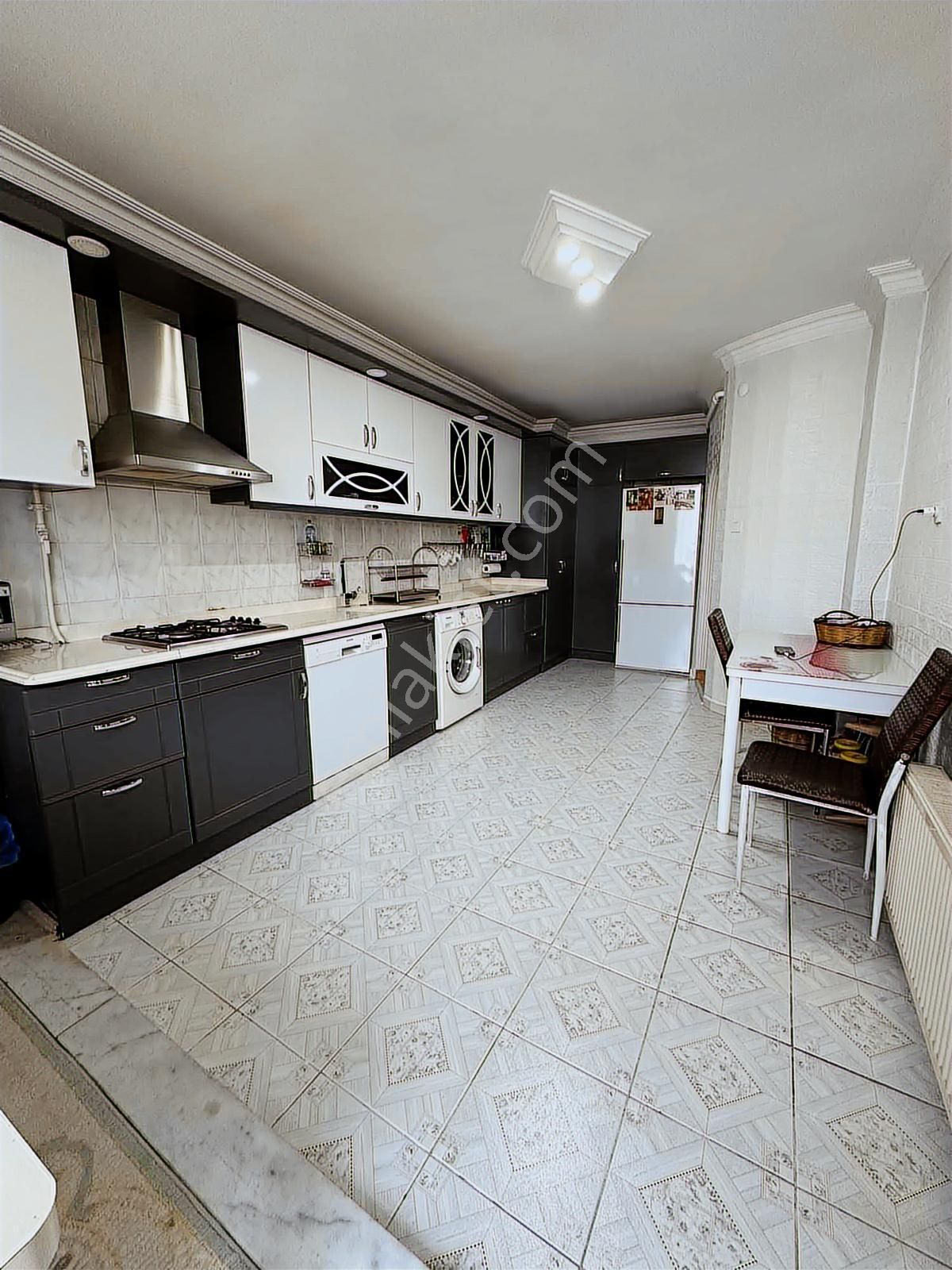 Uçan'dan Yenişehir Palmiye'de Satılık 3+1 Geniş Daire ! - Görsel 22