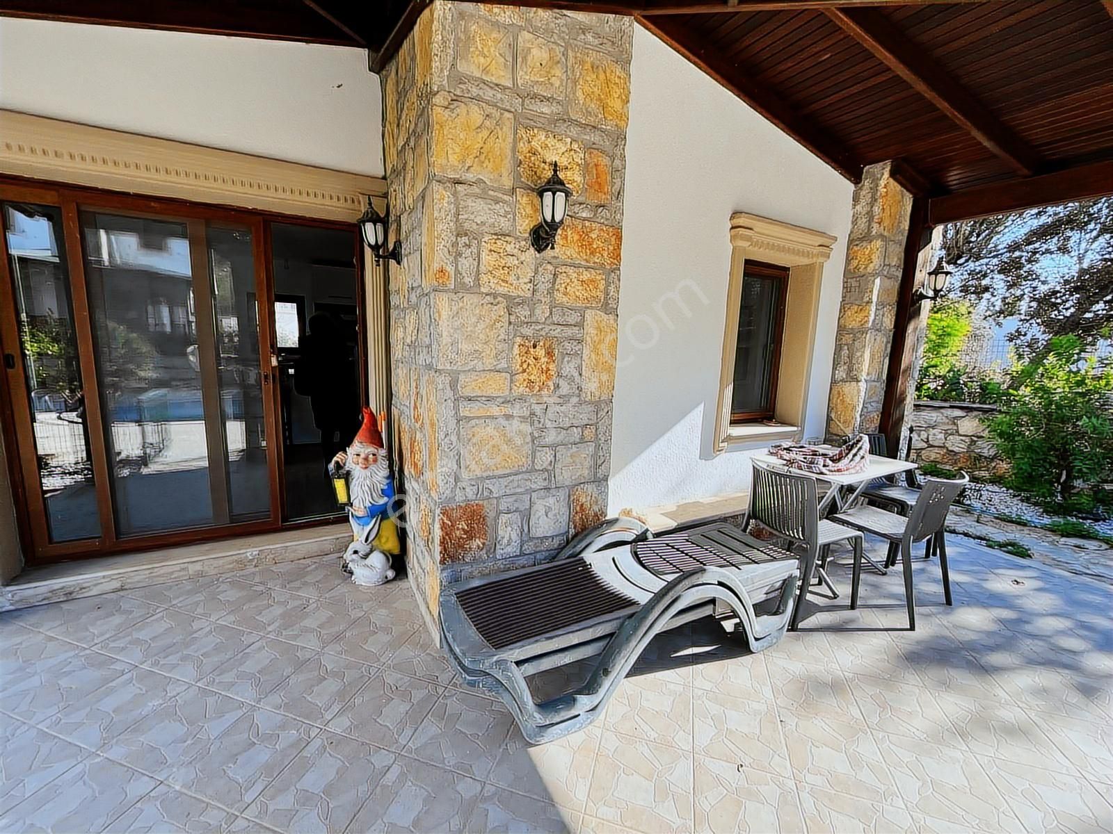 Torba'da Ortak Havuzlu, Eşyalı Müstakil Dublex - Görsel 21